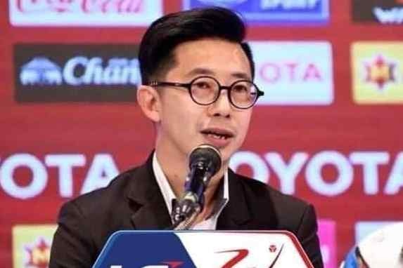 Chuyen gia bong da Benjamin Tan khong den V.League hinh anh