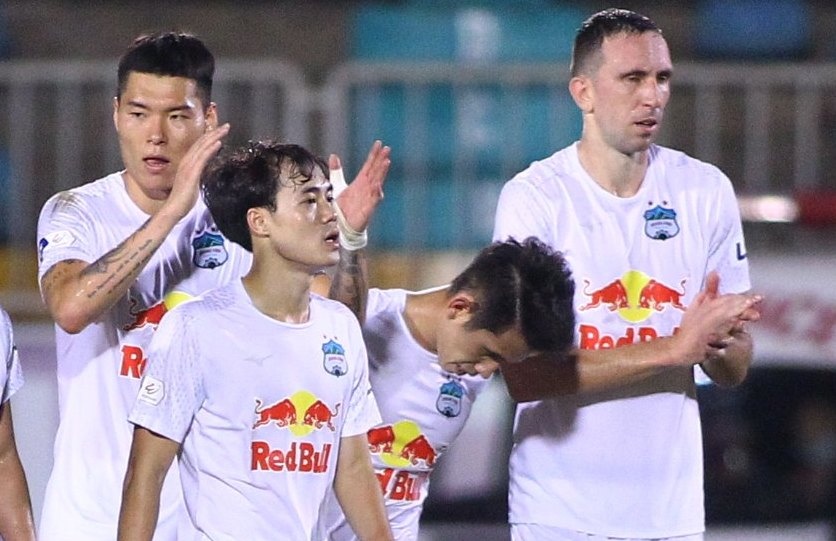 HAGL vuot co hoi som vo dich giai doan 1 V.League hinh anh