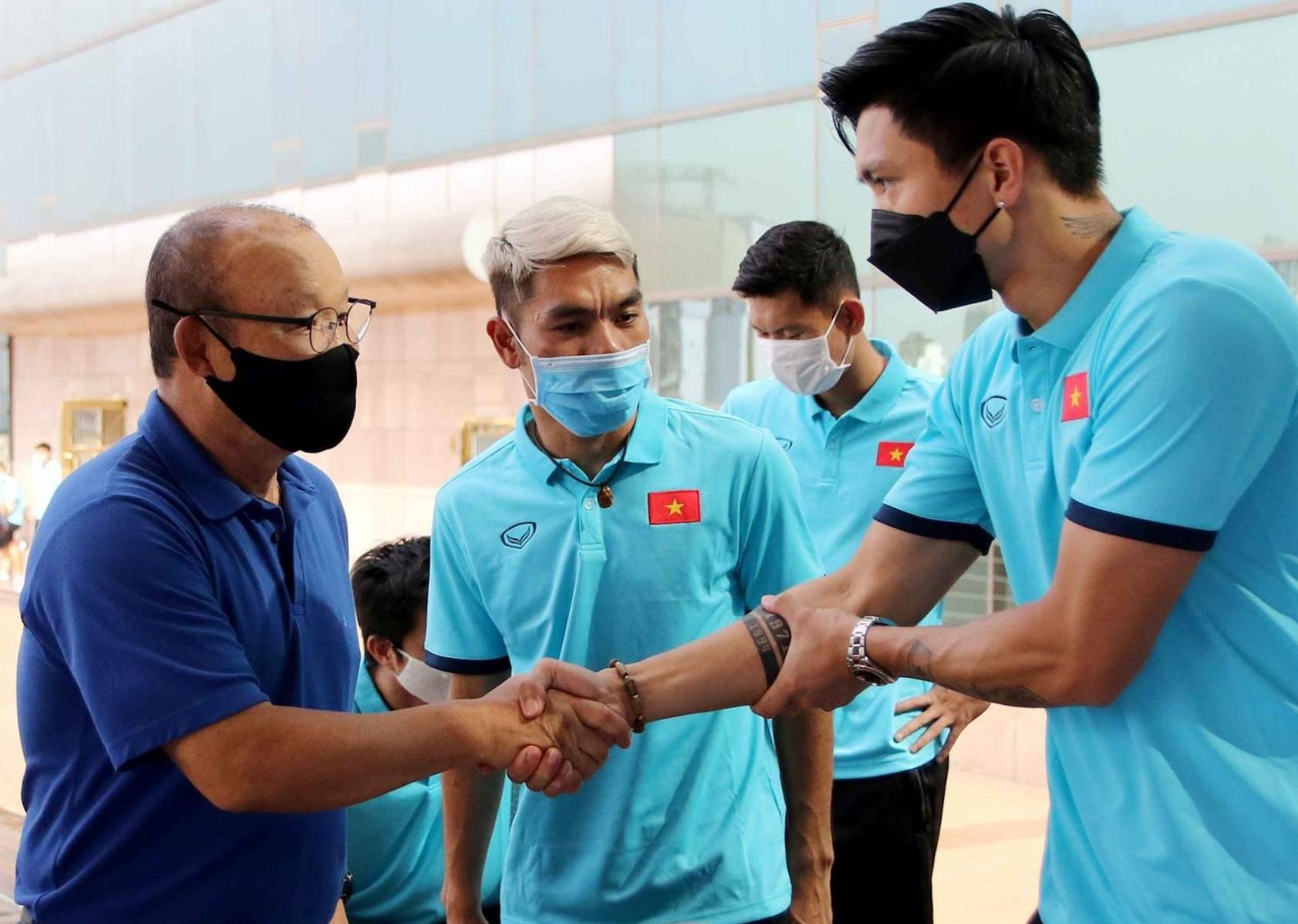 HLV Park Hang-seo di tuyen quan o Binh Dinh hinh anh