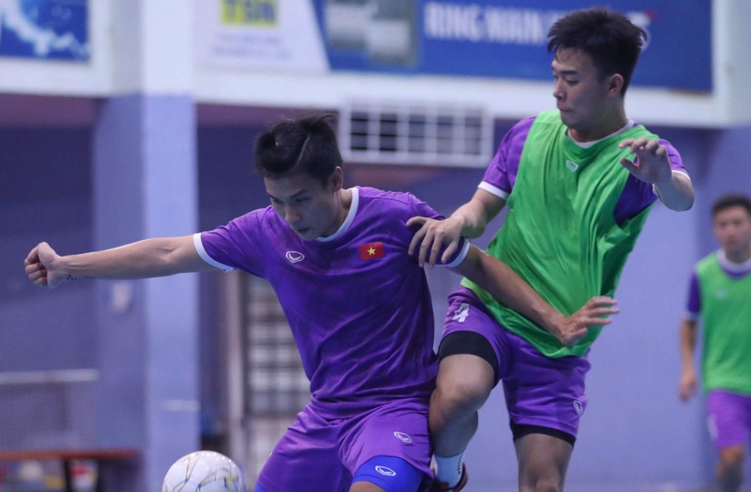 Tuyen futsal Viet Nam huy giao huu truoc khi di UAE hinh anh