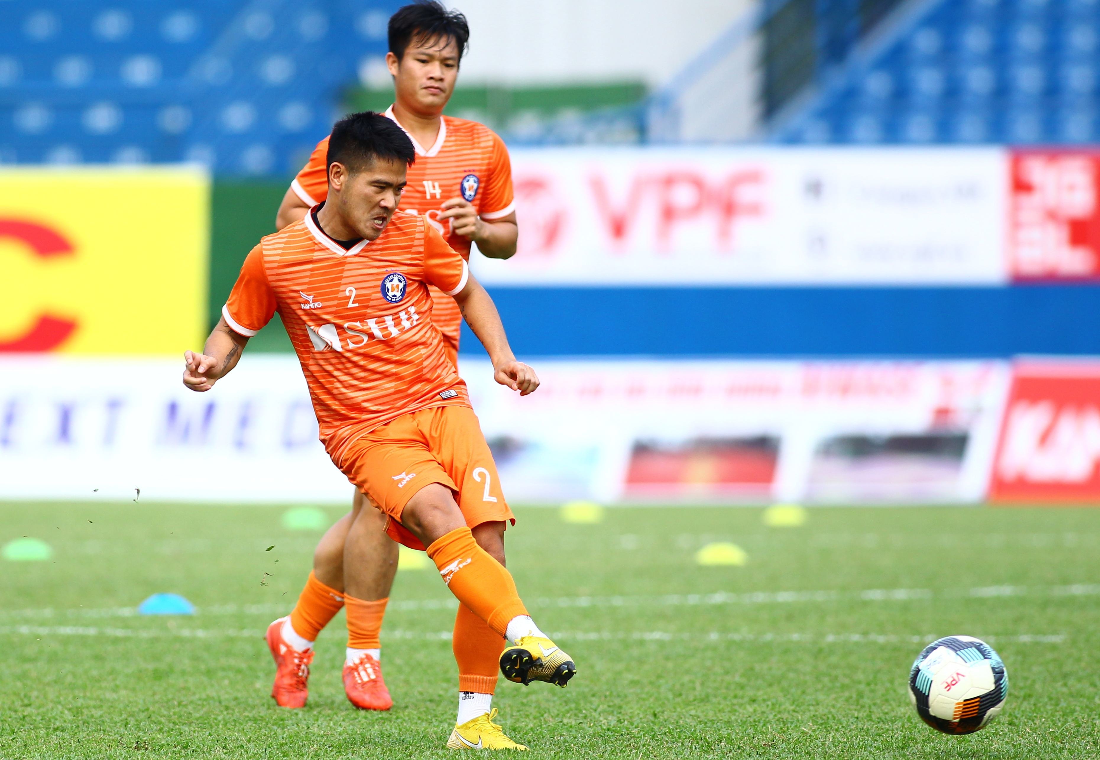 au van hoan tro lai sau 6 thang treo giay anh 1