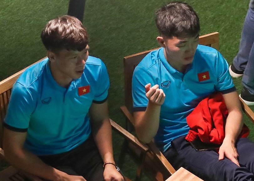 Bon tuyen thu Viet Nam xem chung ket Champions League o Dubai hinh anh