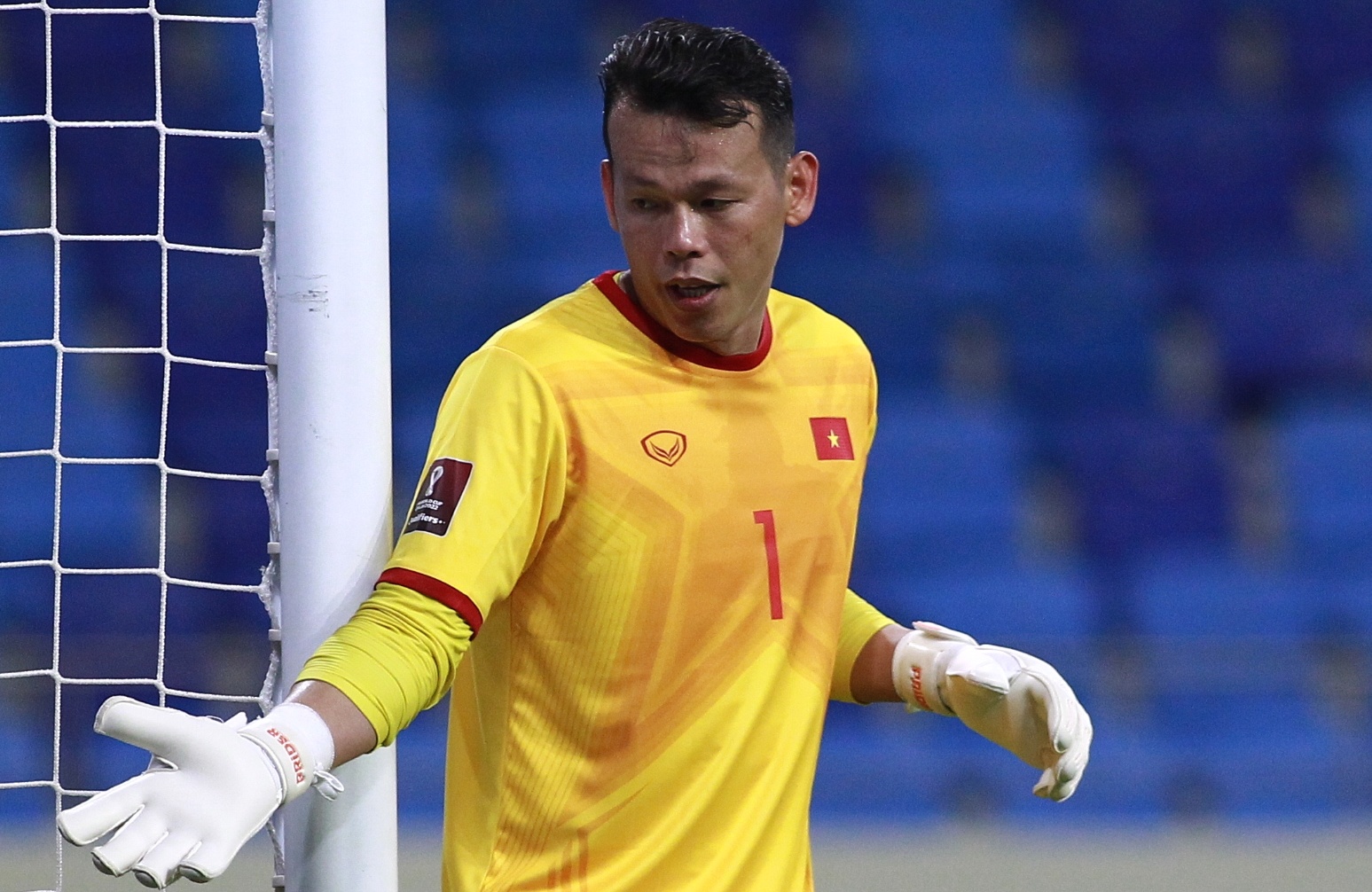 Tan Truong lam gi trong tran thang Indonesia? hinh anh