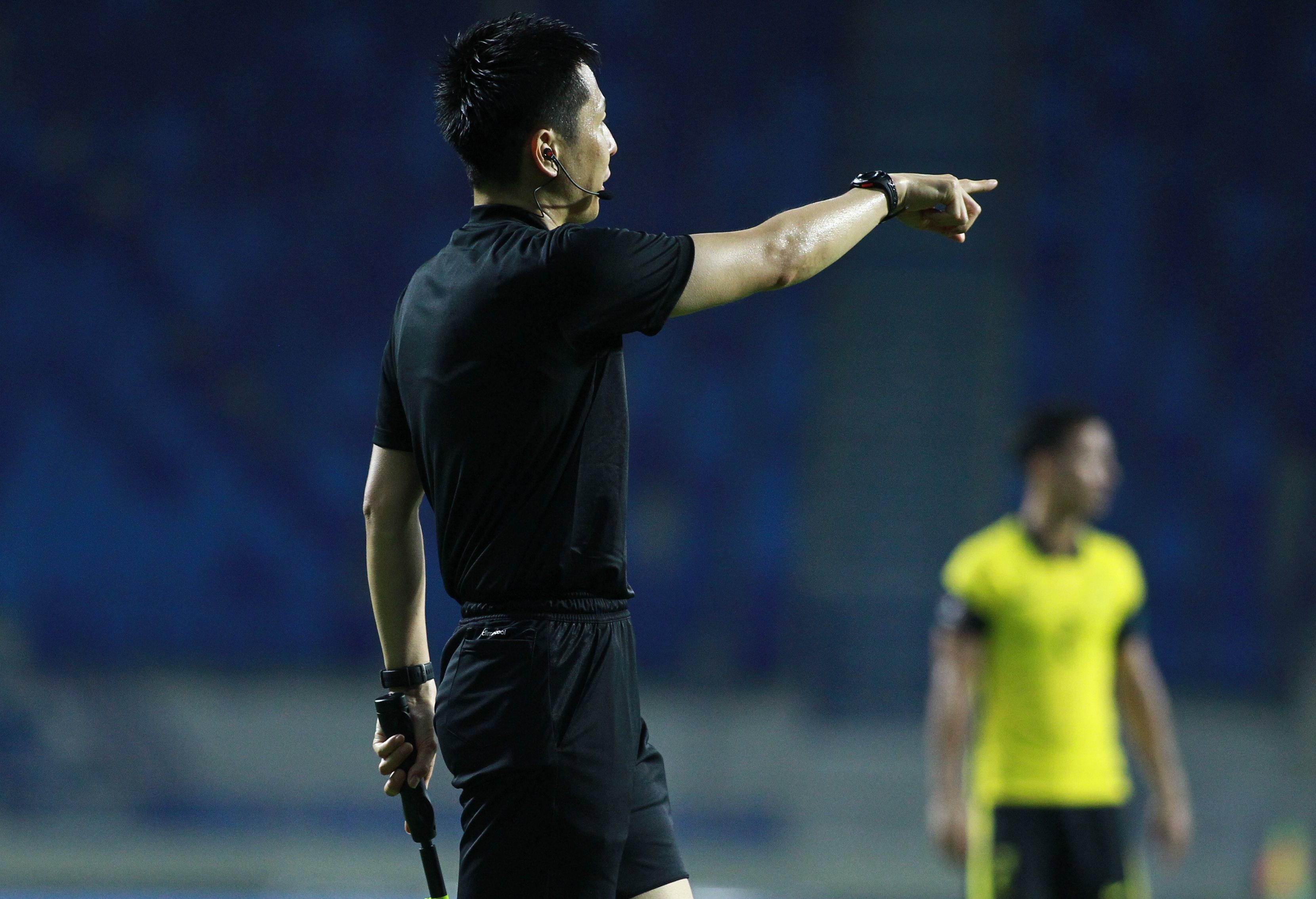 van hau pham loi ra qua phat den anh 8