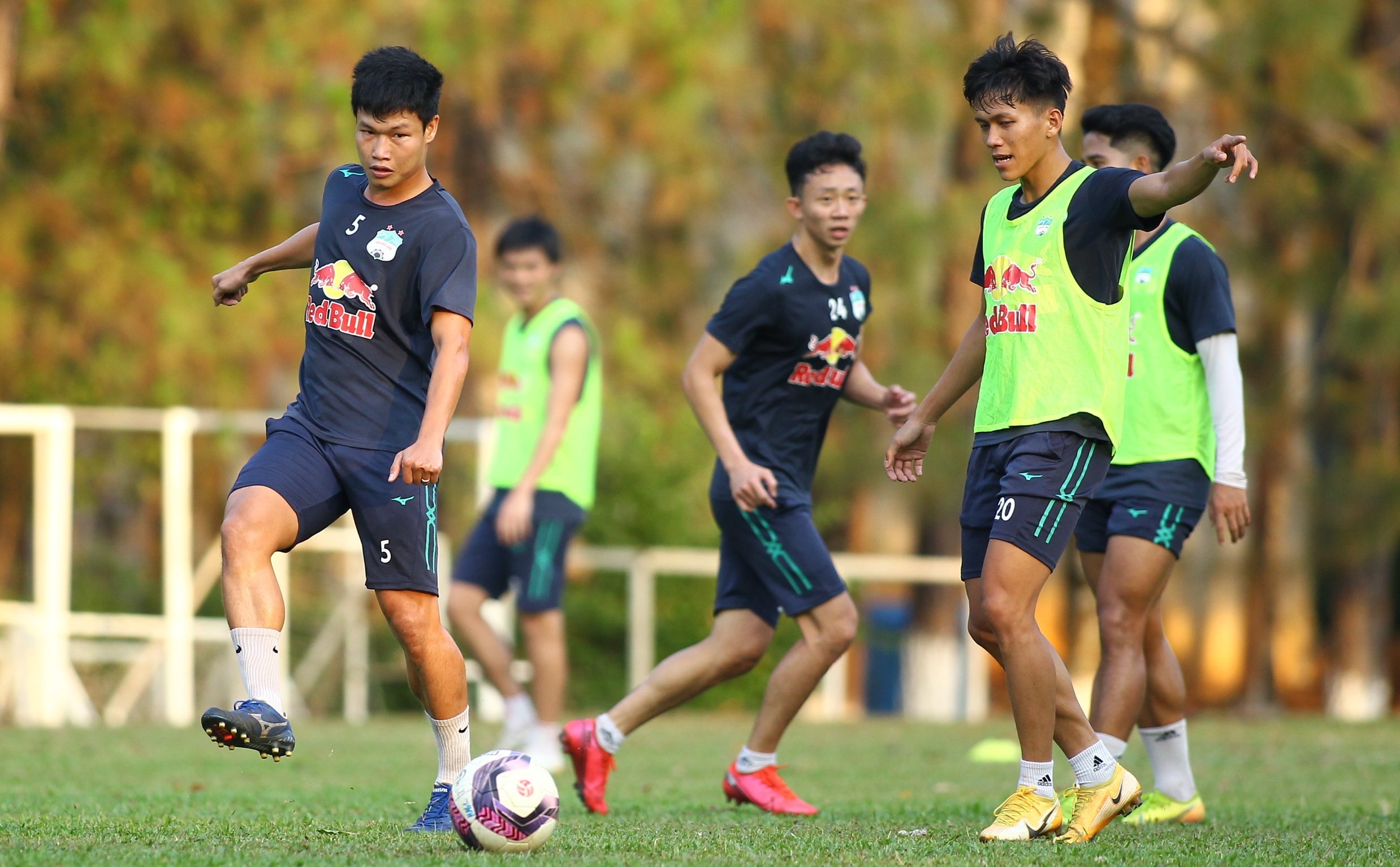 dong trieu khoac ao hai phong anh 1