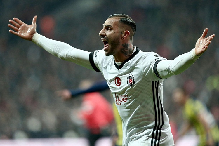 Quaresma ghi ban bang ky thuat rabona hinh anh