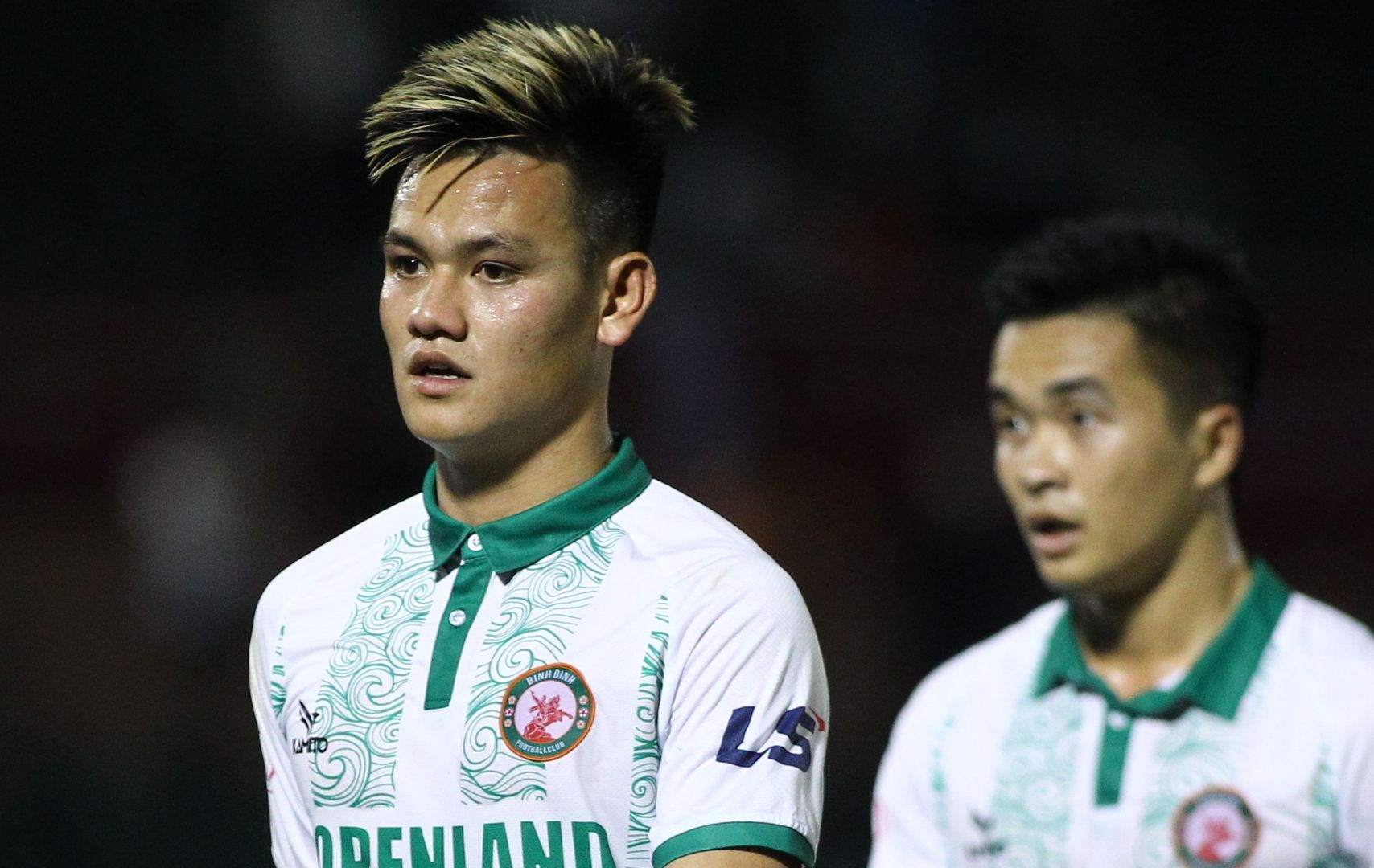 VPF chua hoi y kien nhieu CLB khi lui lich V.League 2021 hinh anh