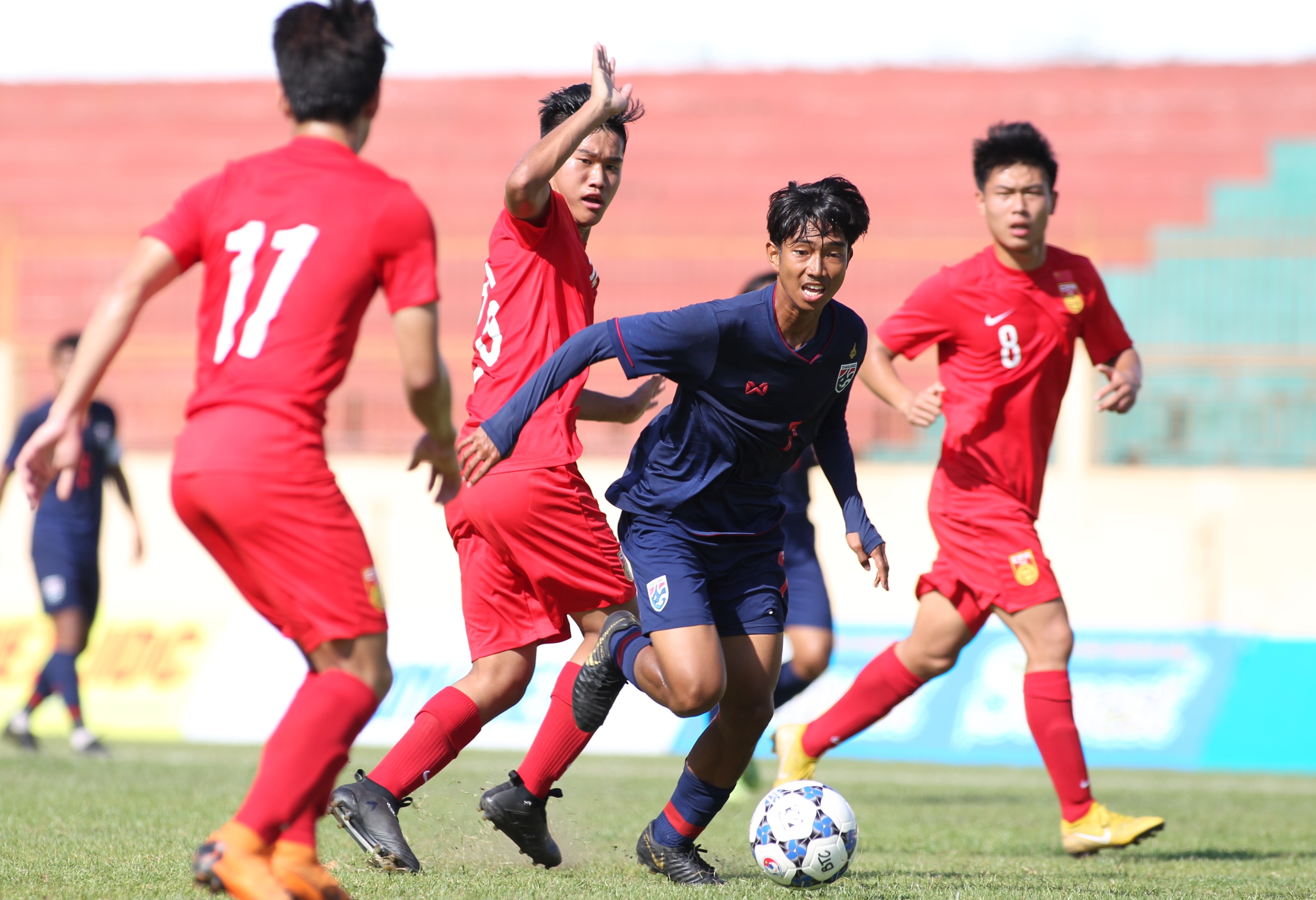 Ngoi sao tre Thai Lan gia nhap CLB Tay Ban Nha anh 1