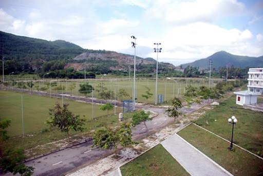 240 thanh vien CLB Da Nang am tinh voi nCoV hinh anh