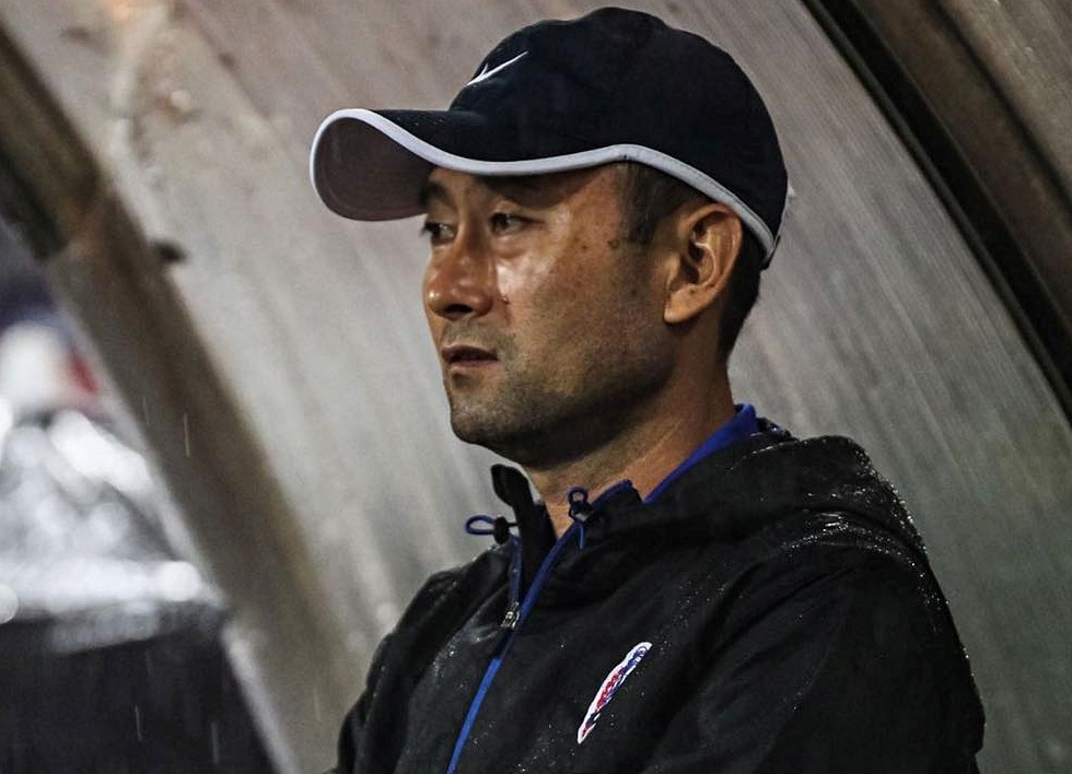 Cuu huan luyen vien HAGL gap kho o giai Campuchia hinh anh