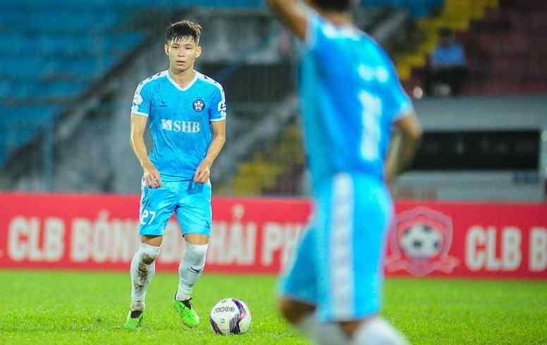 2 cau thu U22 Viet Nam bi cach ly anh 1