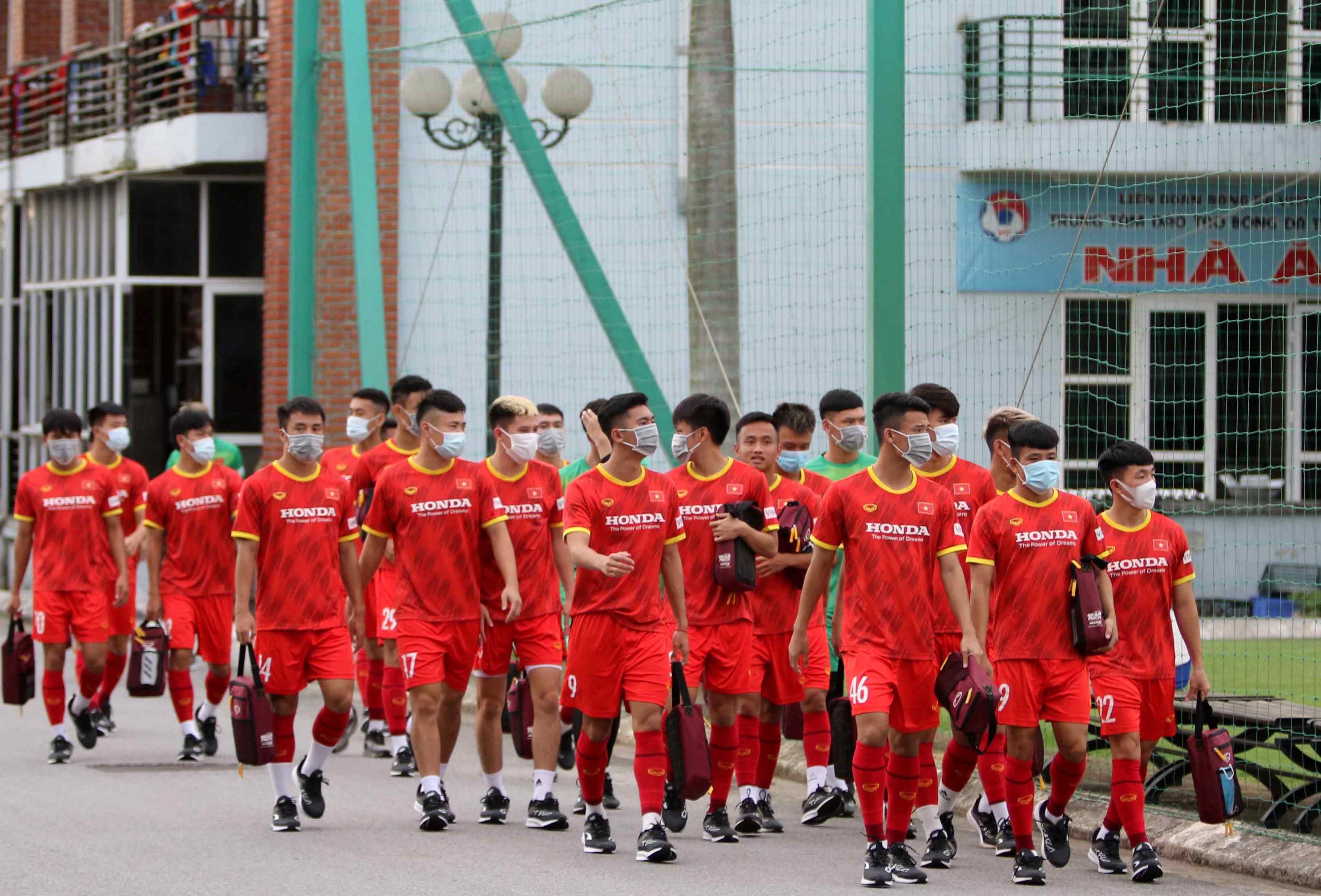 HLV Park Hang-seo giam sat doi U22 Viet Nam anh 1