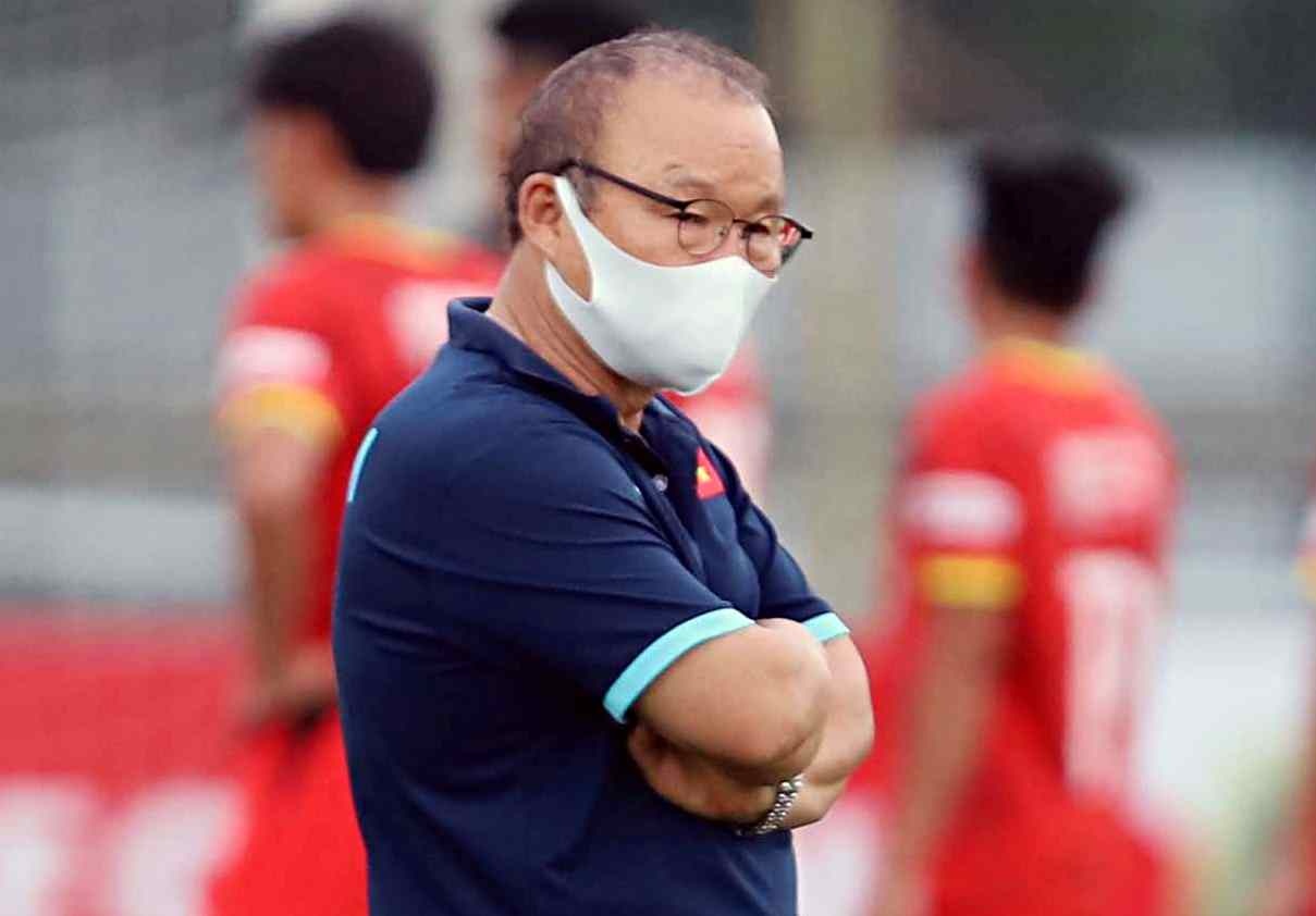 HLV Park Hang-seo giam sat doi U22 Viet Nam hinh anh