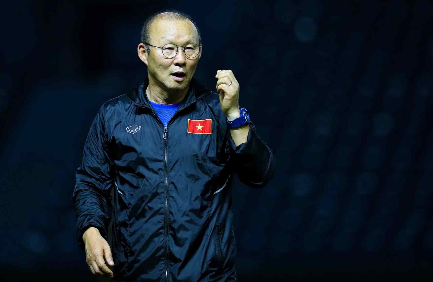 Hoang Duc,  Minh Vuong thach thuc tuyen giua tuyen Viet Nam anh 3