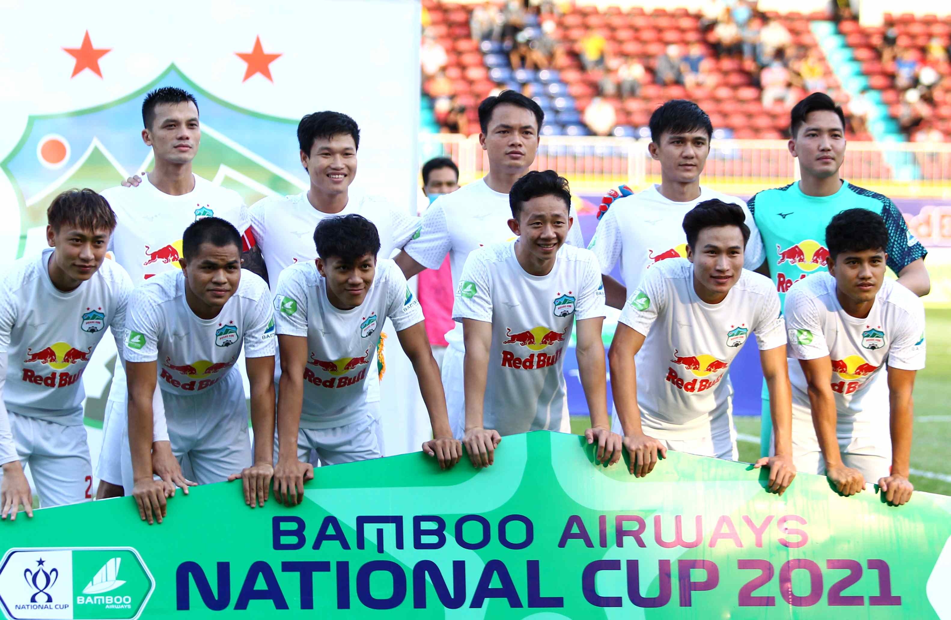 Kiatisak sang loc luc luong HAGL anh 2