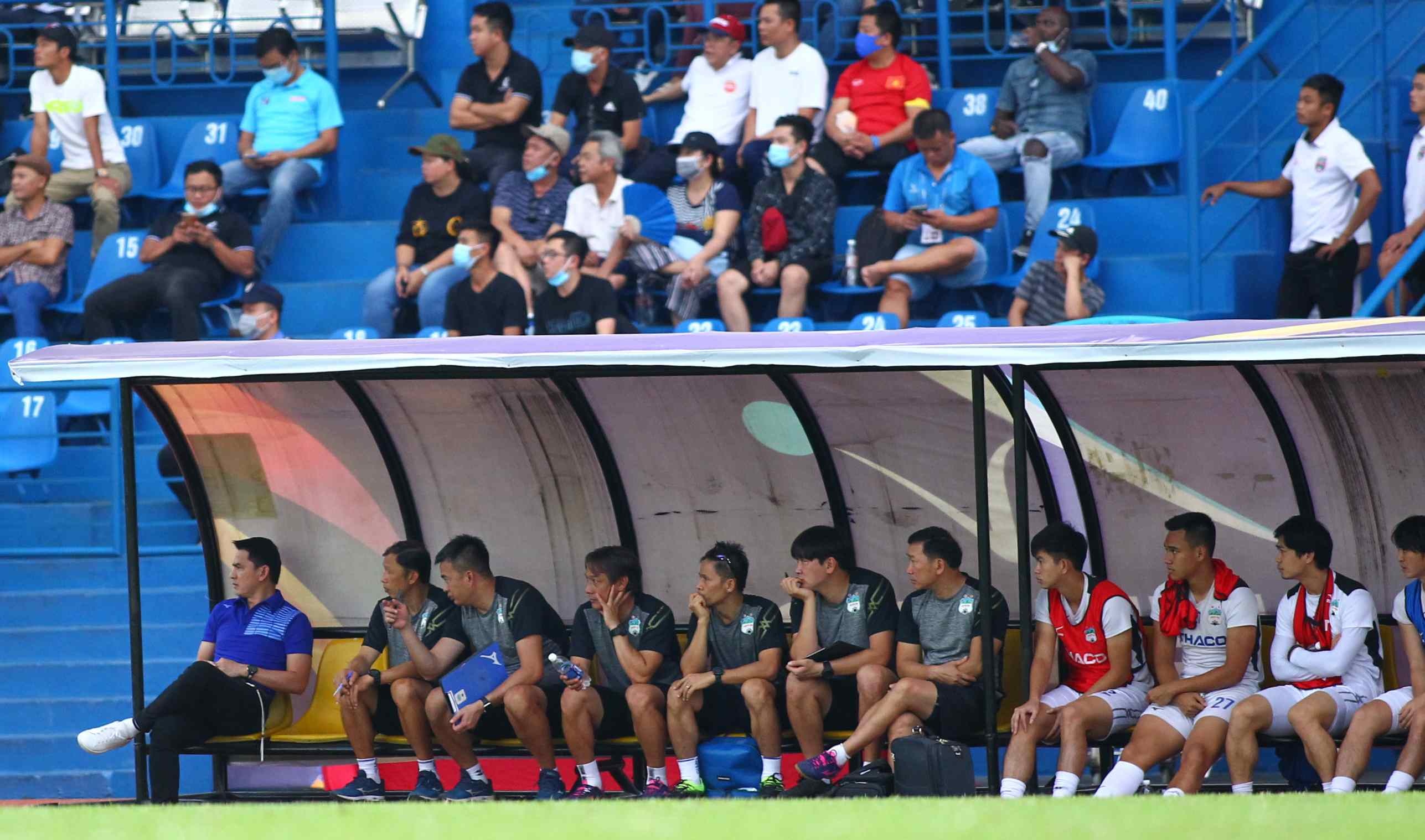 Kiatisak sang loc luc luong HAGL anh 1