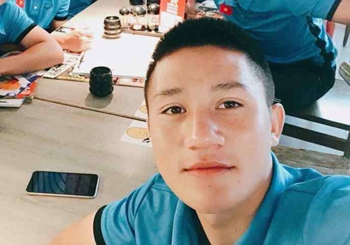 Mot cau thu U22 Viet Nam xin rut lui hinh anh