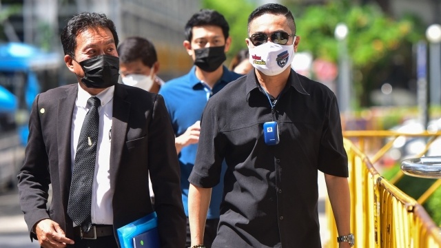 Ban cua HLV Park kien 'anh hung ban phiem' Thai Lan anh 1