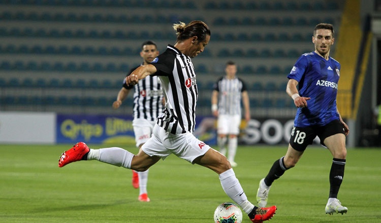 Keisuke Honda lai that nghiep anh 1