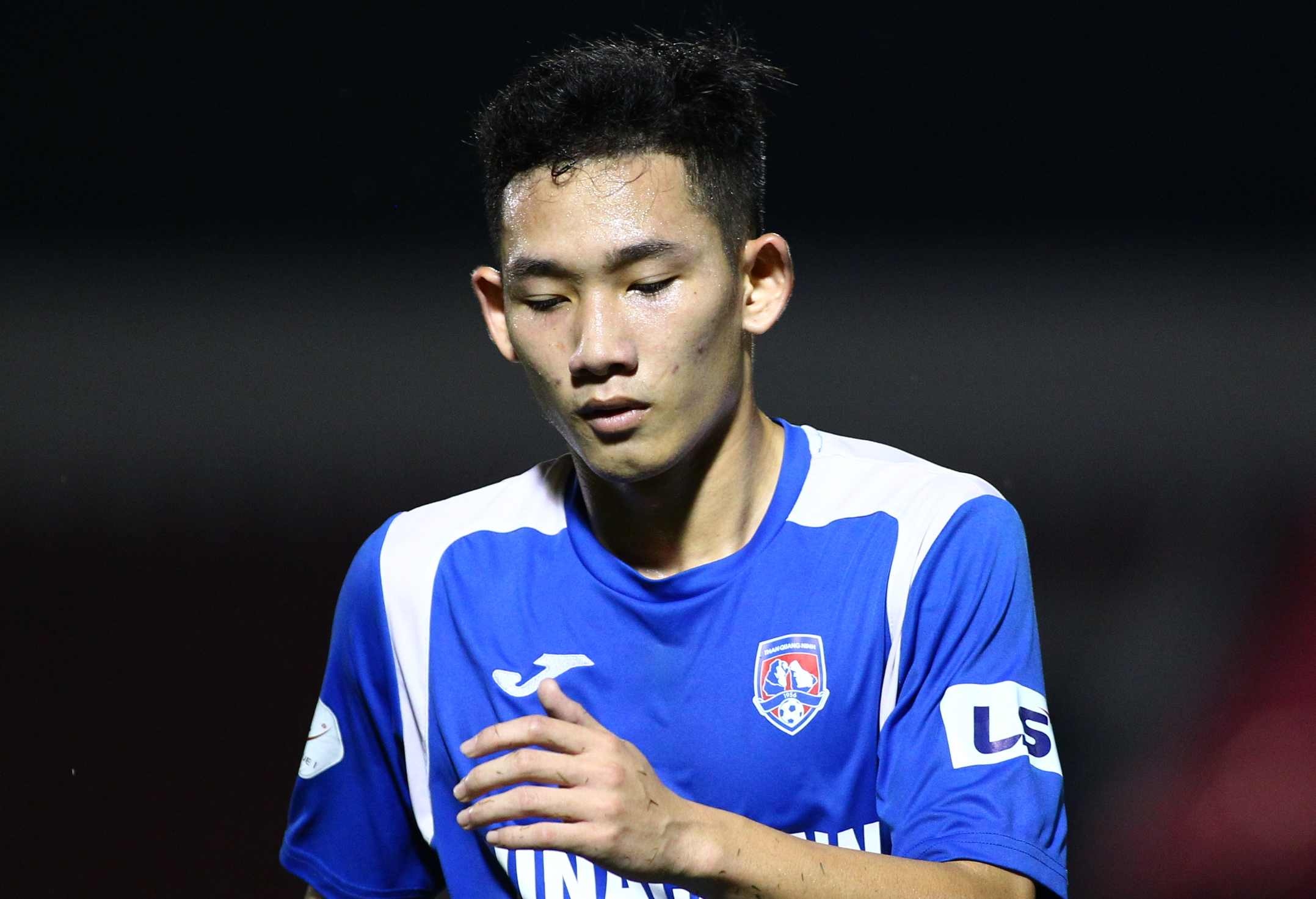 Bai hoc Van Lam cho vu no luong o CLB Quang Ninh hinh anh