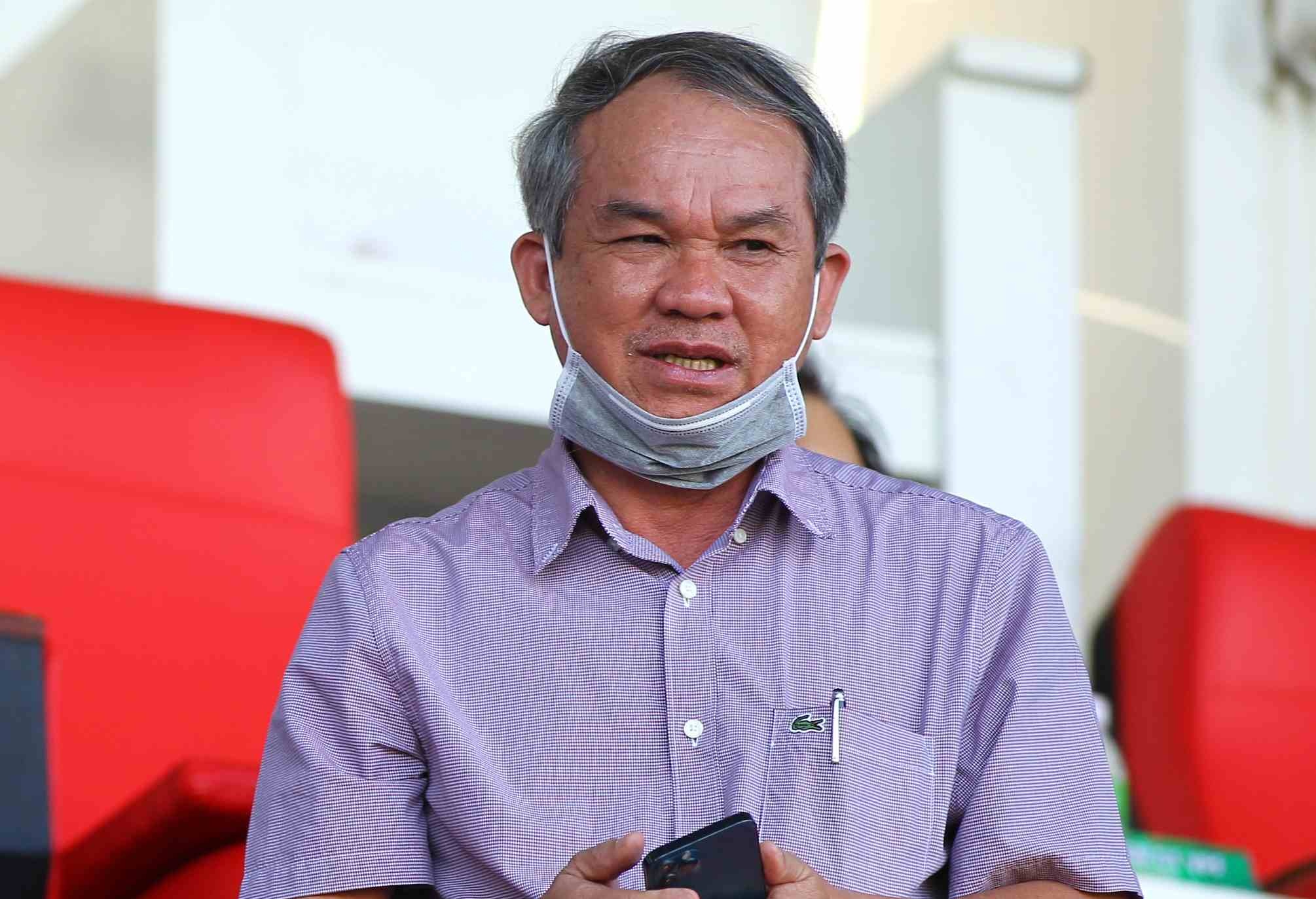 Kiatisuk: Bau Duc yeu cau HAGL choi dep hinh anh