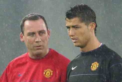 Cuu tro ly MU khong den Viet Nam vi nhiem nCoV hinh anh