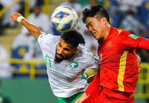 HLV Australia: 'Toan doi san sang lay 3 diem truoc tuyen Viet Nam' hinh anh