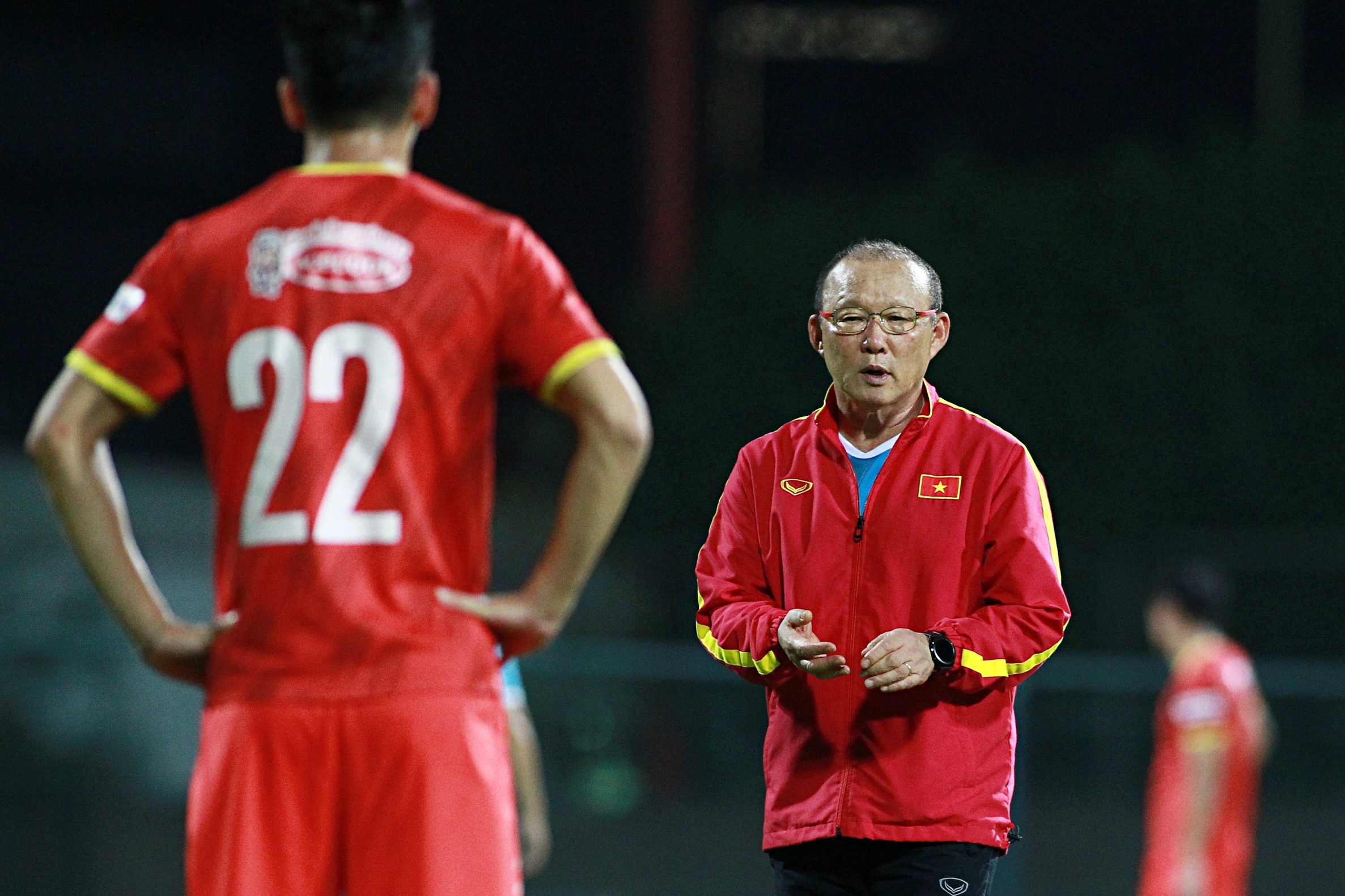 Chuyen tuyen Viet Nam hoi phuc tu khoang thuong gia anh 3