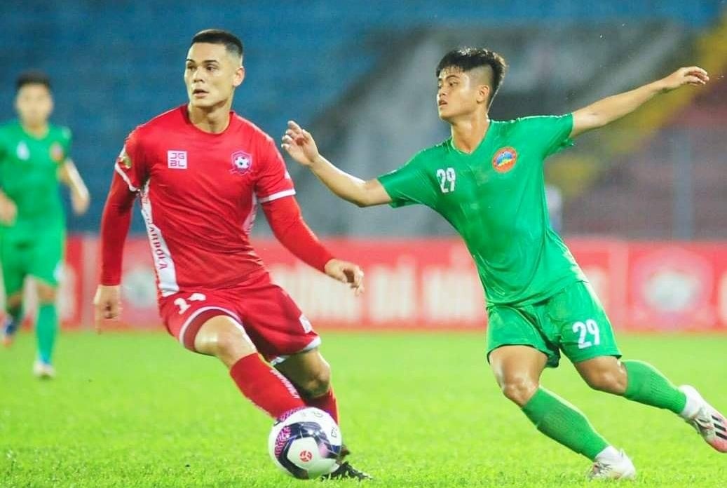 CLB Hai Phong xin dua tran Viet Nam - Trung Quoc ve san Lach Tray hinh anh