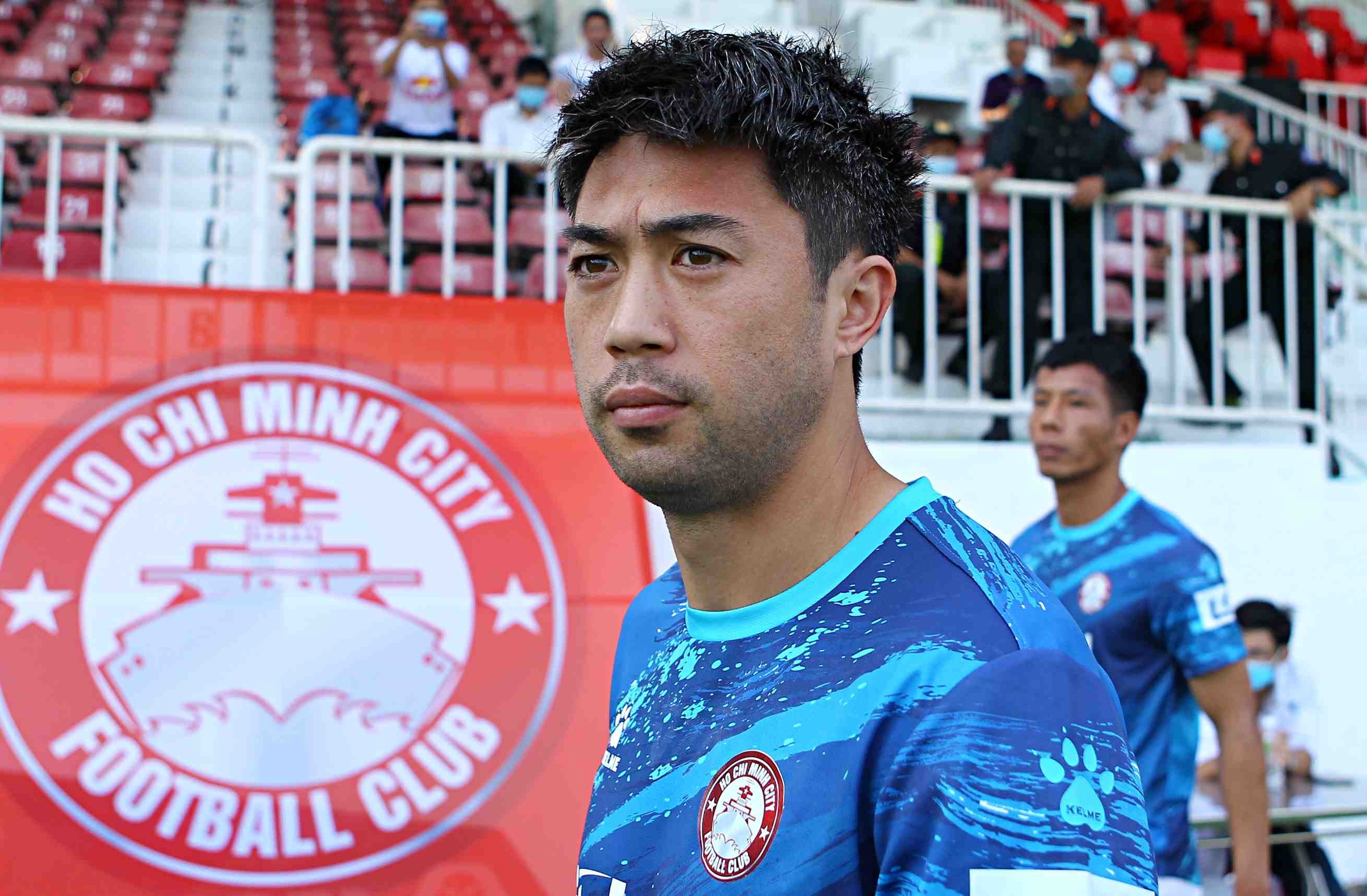 HLV Truong Viet Hoang dat niem tin vao Lee Nguyen hinh anh