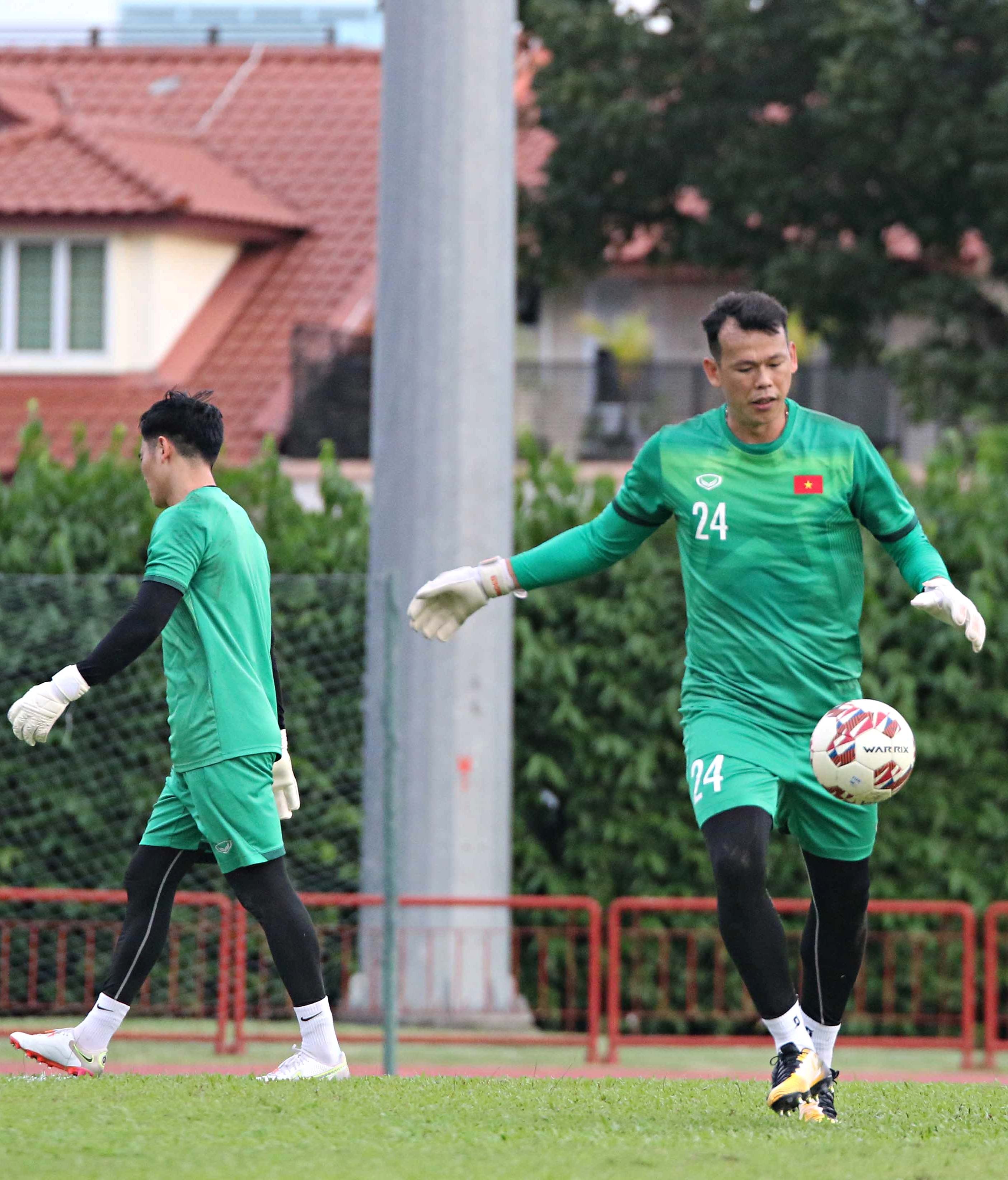 doi hinh viet nam gap lao anh 2