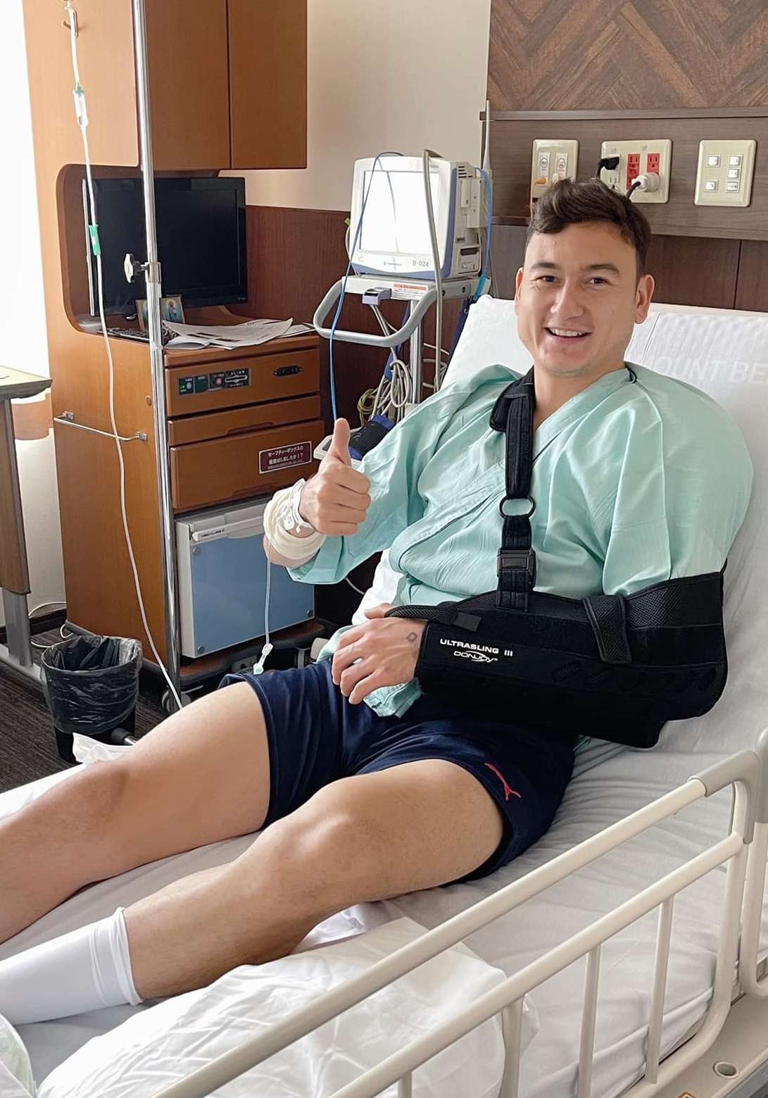 van lam phau thuat vai anh 1