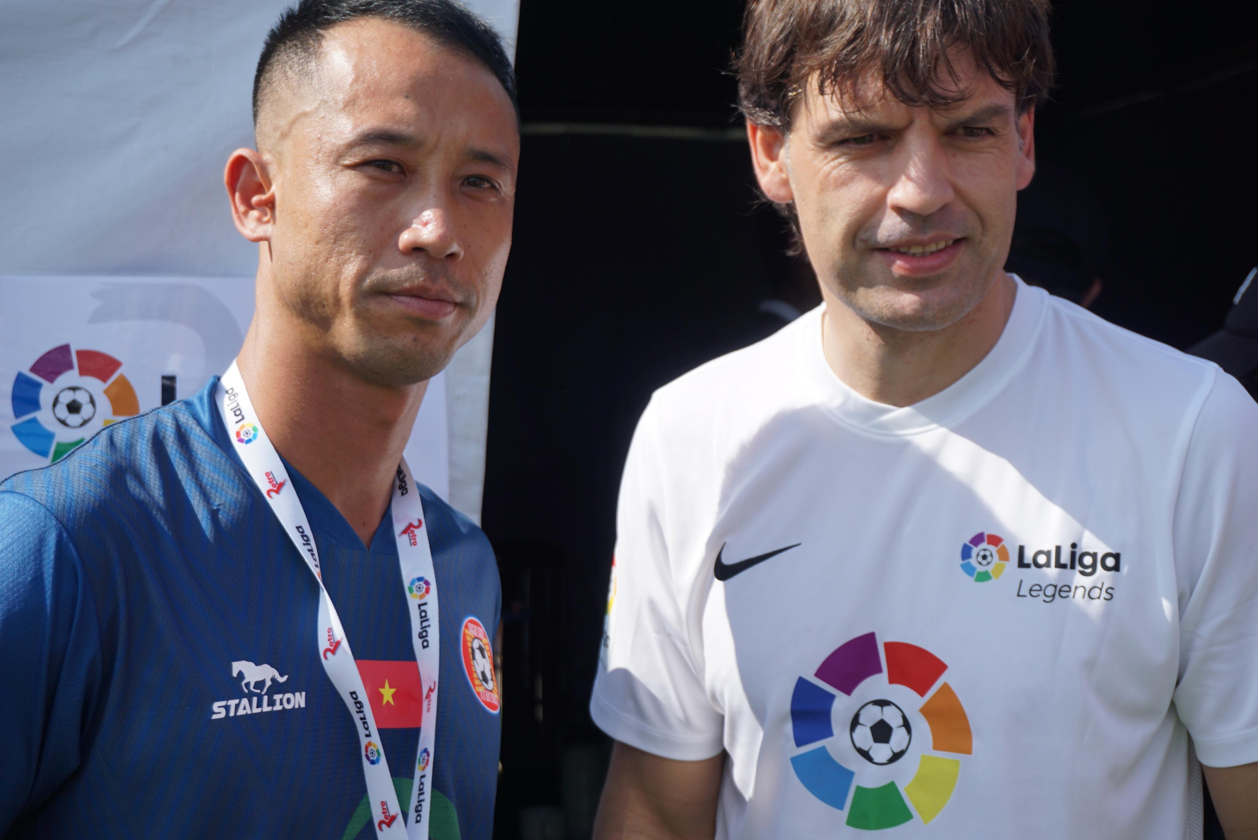 Nhu Thanh: 'Bong da Trung Quoc  khung hoang nhung van manh' hinh anh