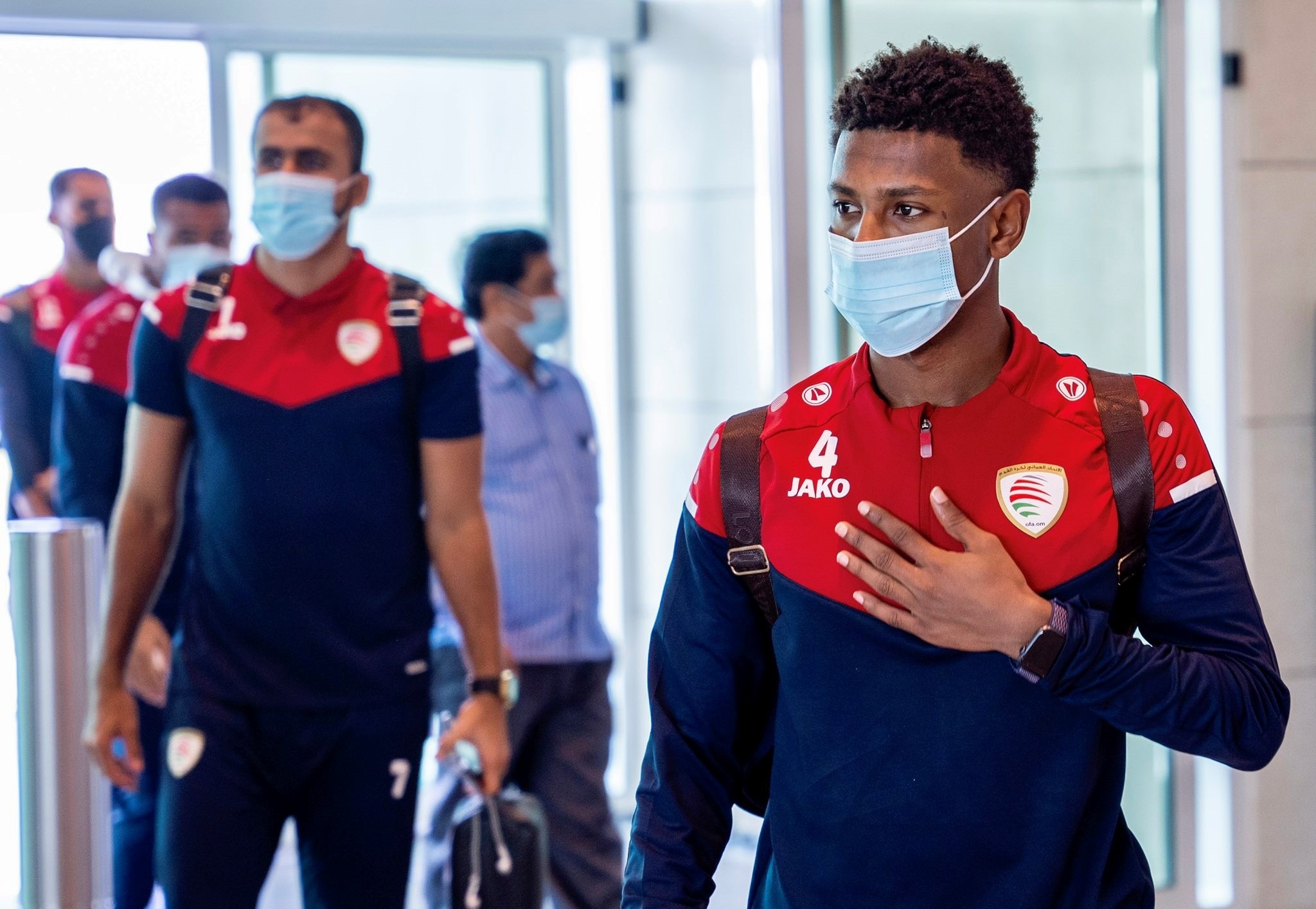 50 thanh vien tuyen Oman chuan bi den Viet Nam hinh anh