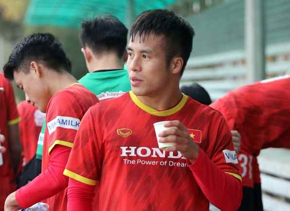 U23 Viet Nam so tac duong o Kyrgyzstan hinh anh