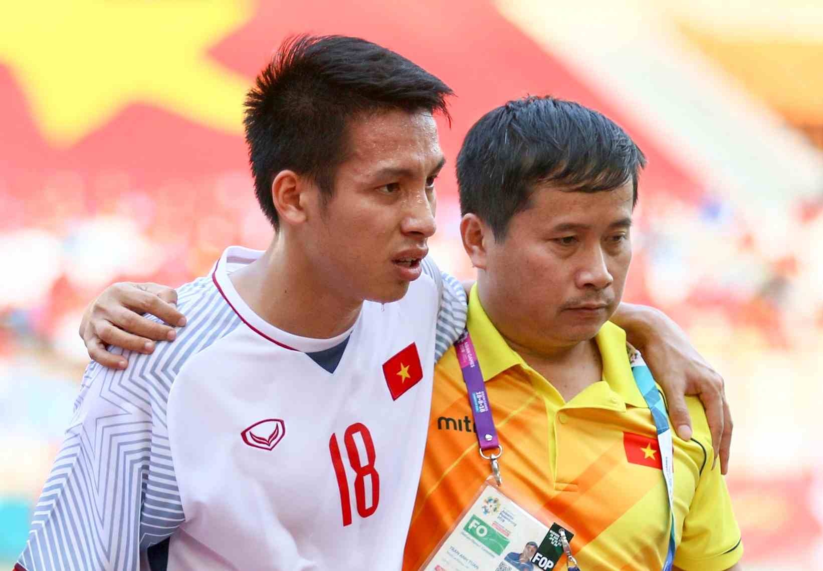 Hung Dung chay dua cho AFF Cup 2020 hinh anh