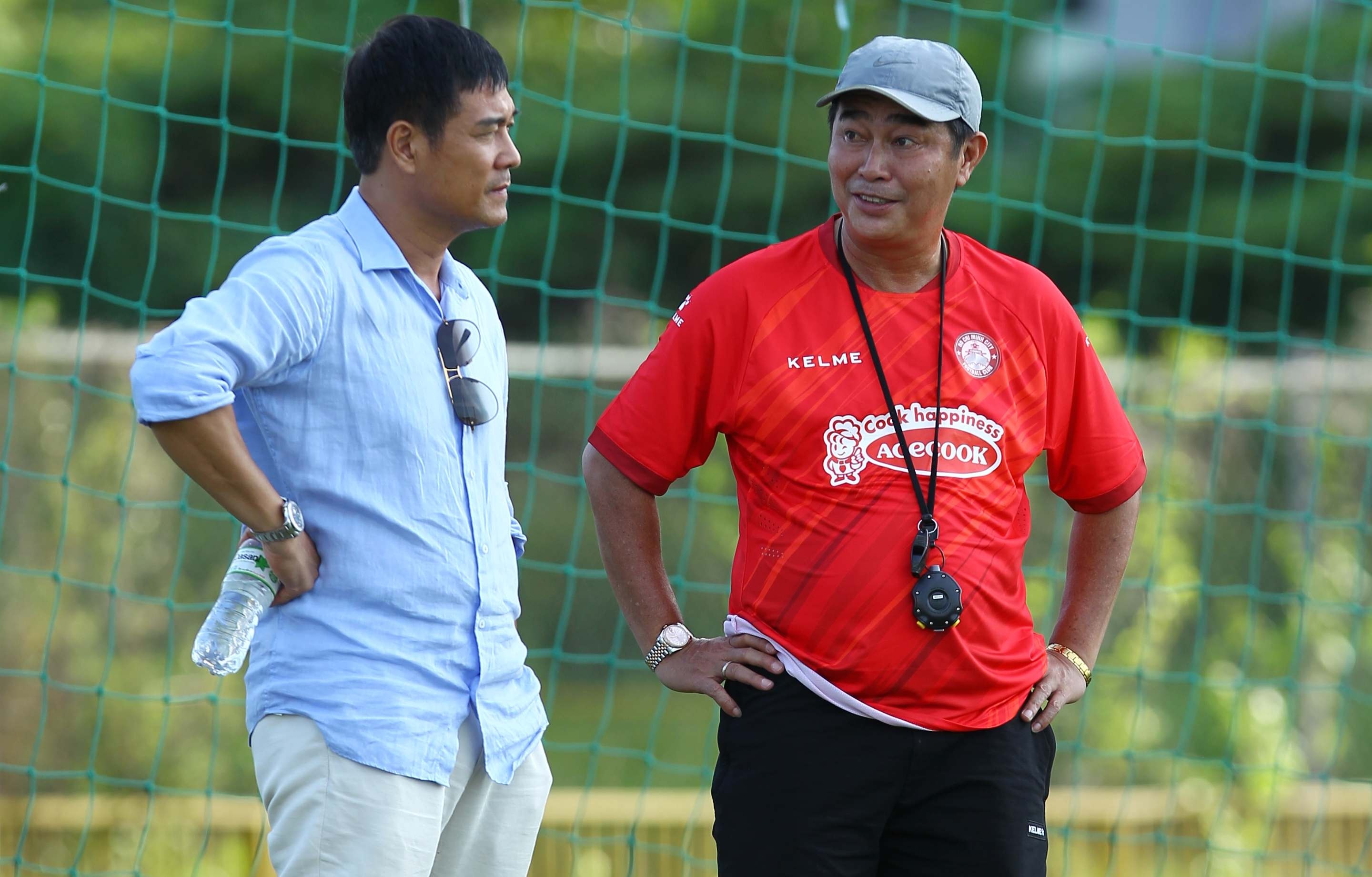 clb tp.hcm xem xet lee nguyen anh 1