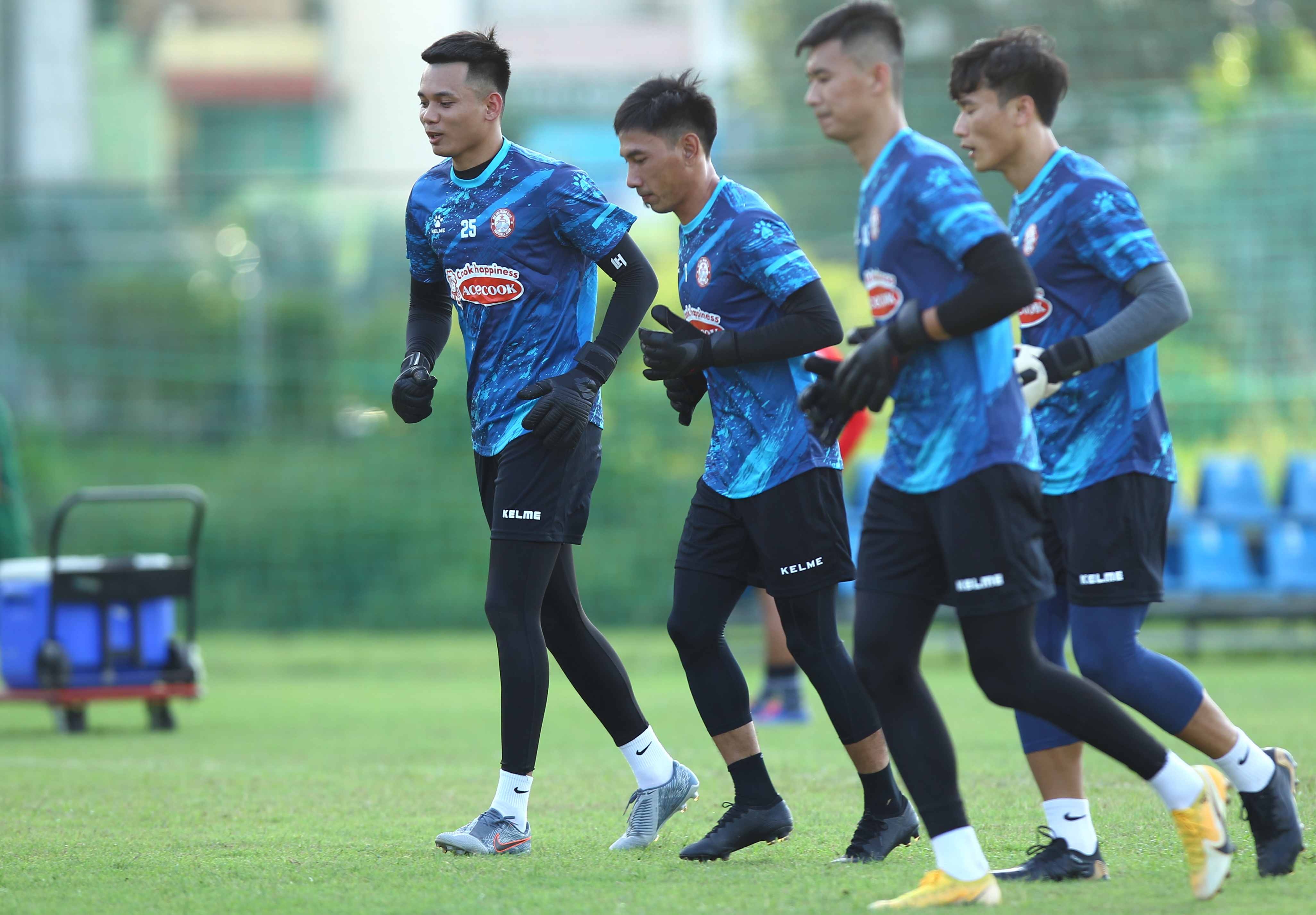 clb tp.hcm hoi quan anh 7