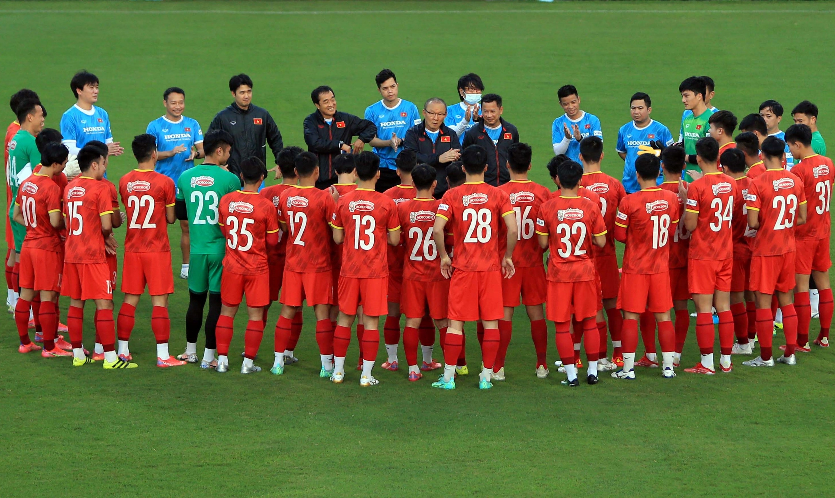 park hang seo tro lai tuyen viet nam anh 1
