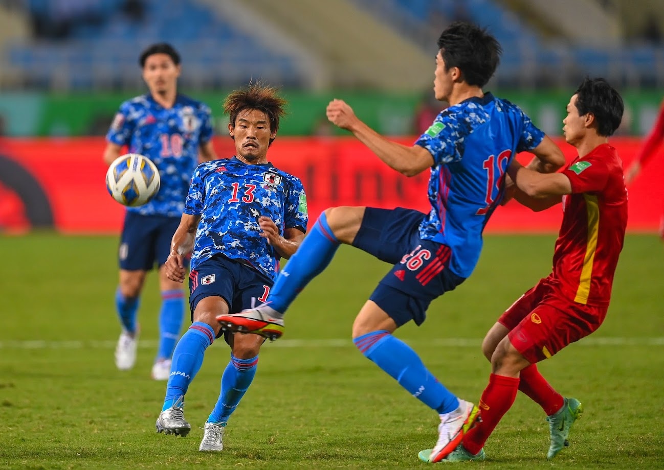 Philippe Troussier nhat ban dua voi lua anh 3