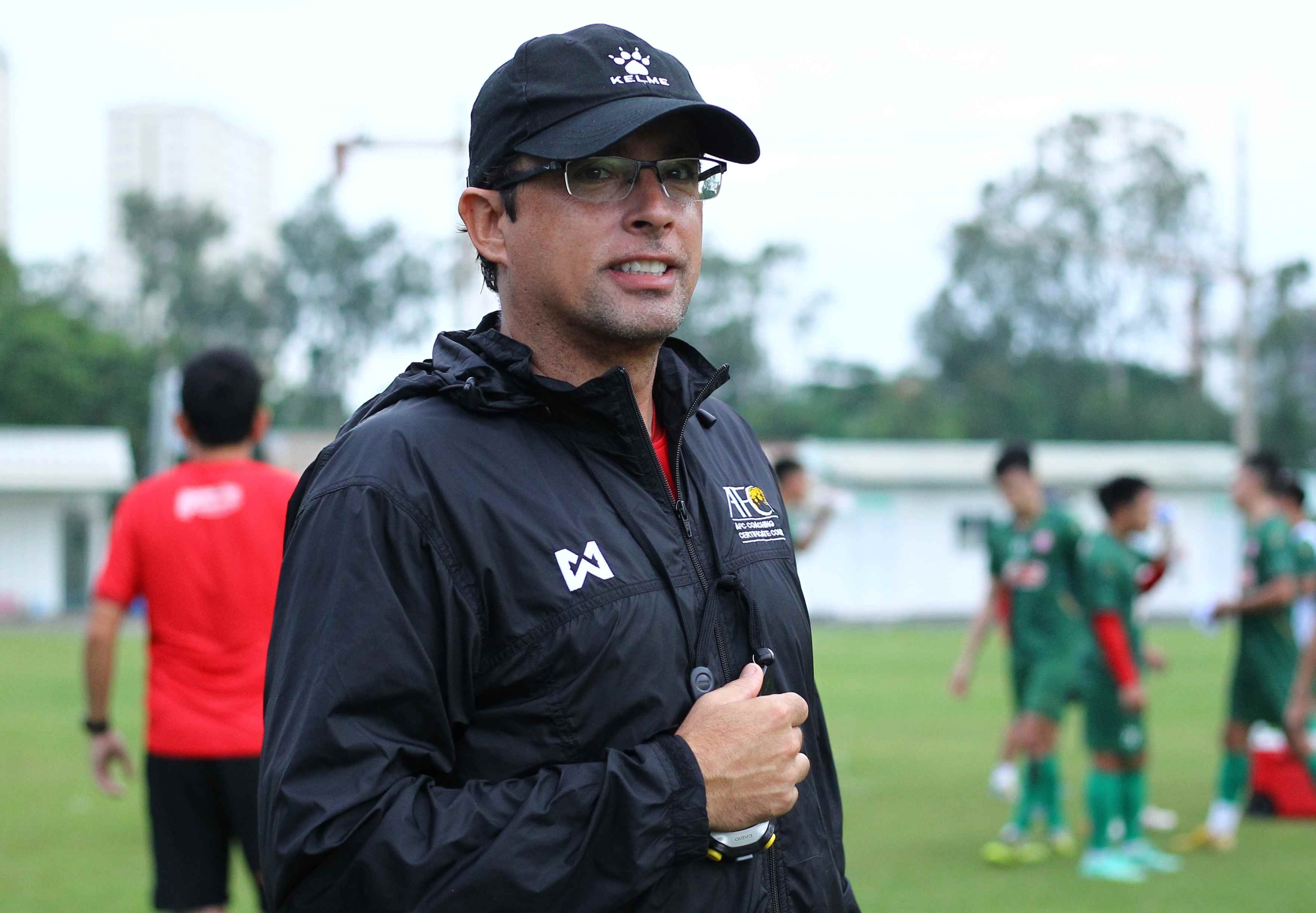 ngoai binh clb tp.hcm ra mat sau 6 thang anh 7