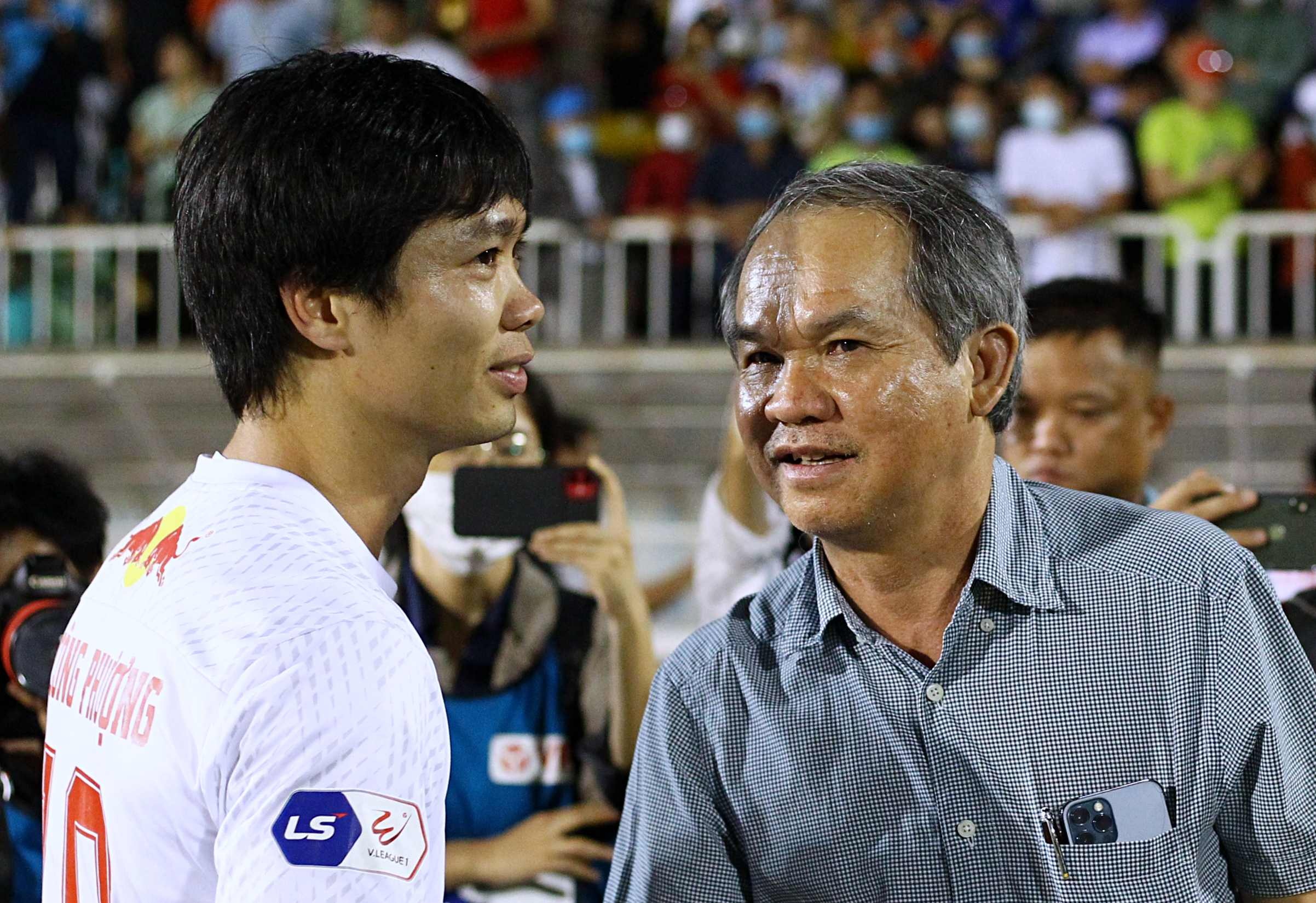 HAGL hoan thanh dang ky du AFC Champions League hinh anh