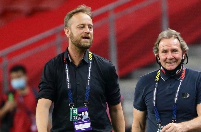 HLV tuyen Thai Lan do tham tran Viet Nam gap Indonesia hinh anh