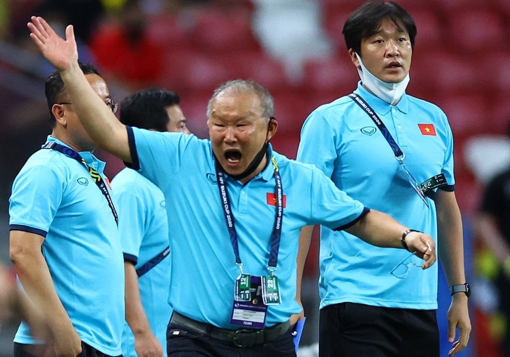 Cau thu Thai Lan khieu khich HLV Park Hang-seo hinh anh