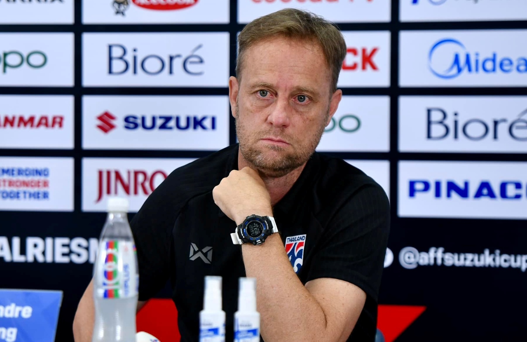 HLV Thai Lan: 'Khong rieng Viet Nam muon la so mot Dong Nam A' hinh anh