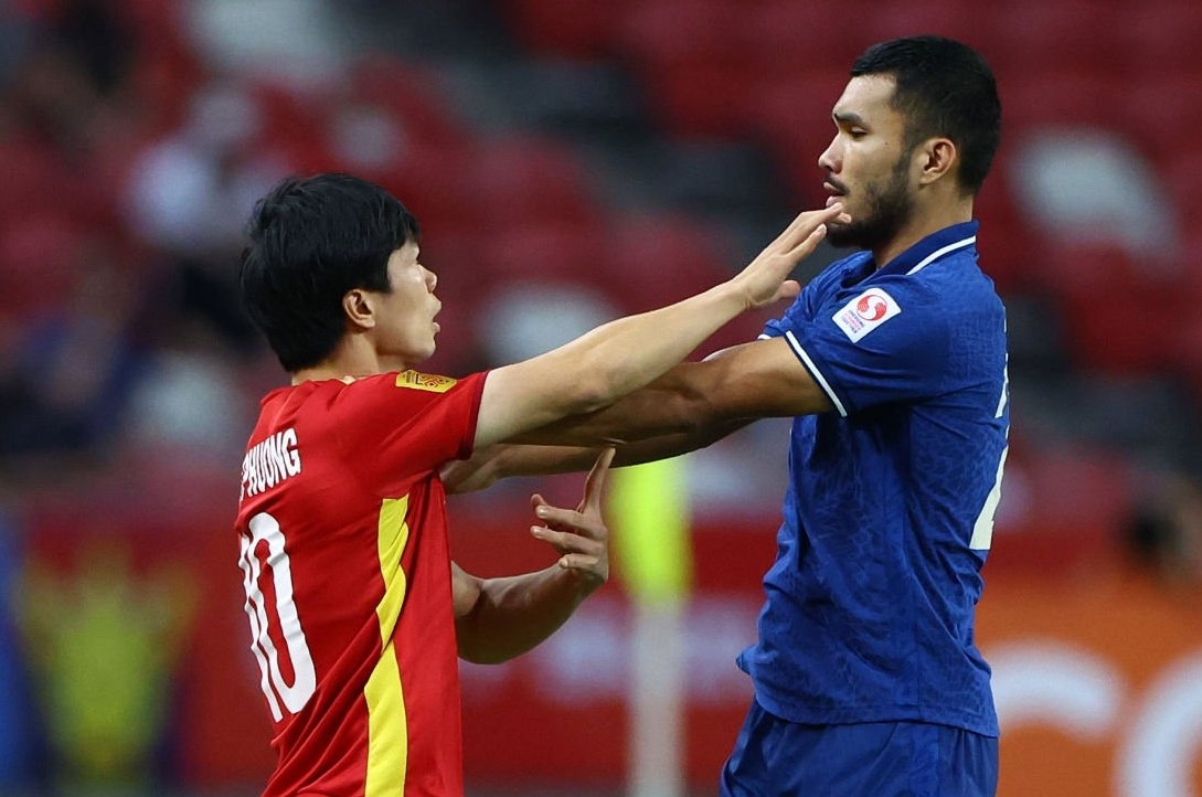 Ve chung ket Thai Lan - Viet Nam het sau 5 phut hinh anh