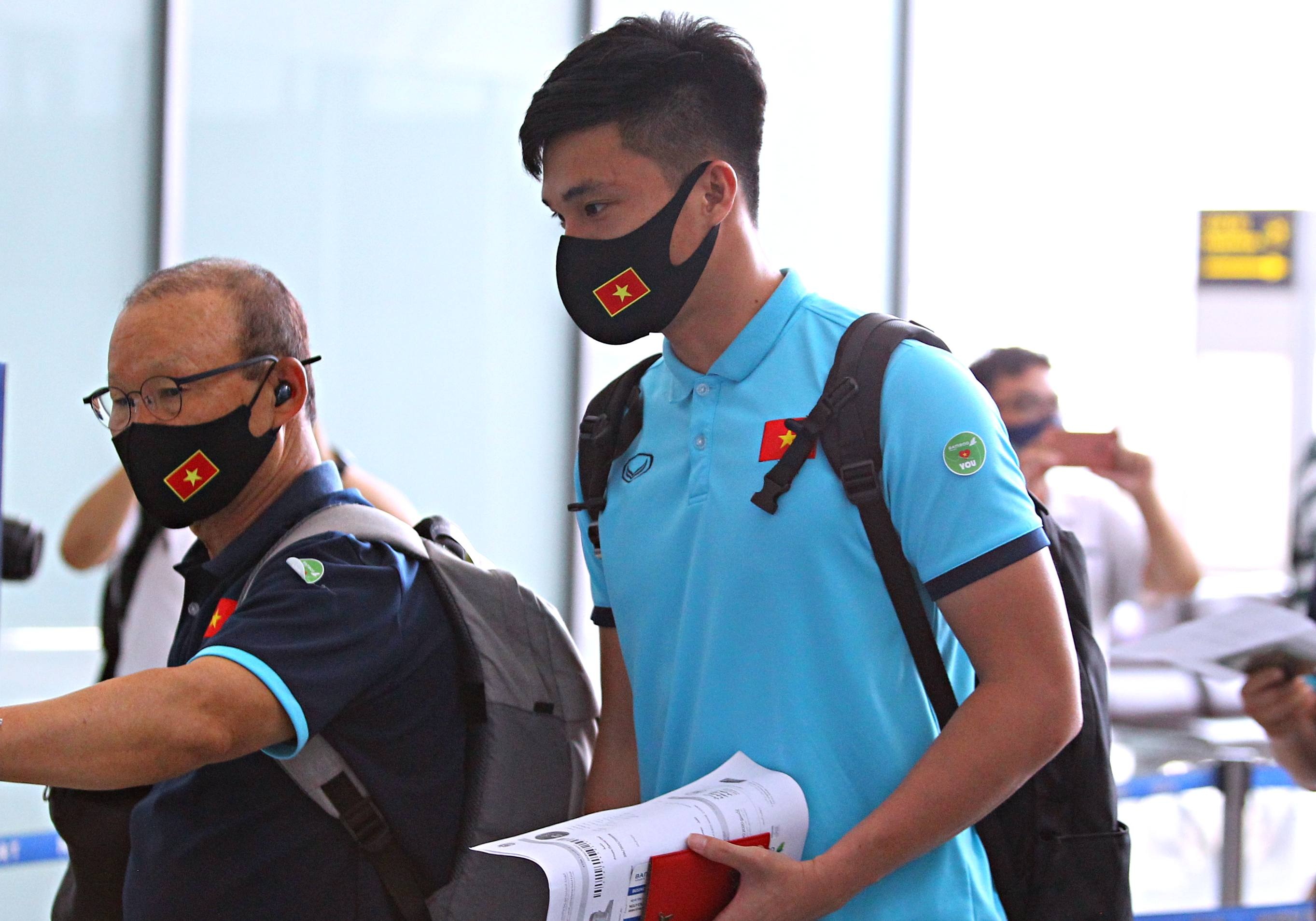 Tuyen Viet Nam se bay ve TP.HCM sau tran thua Australia hinh anh