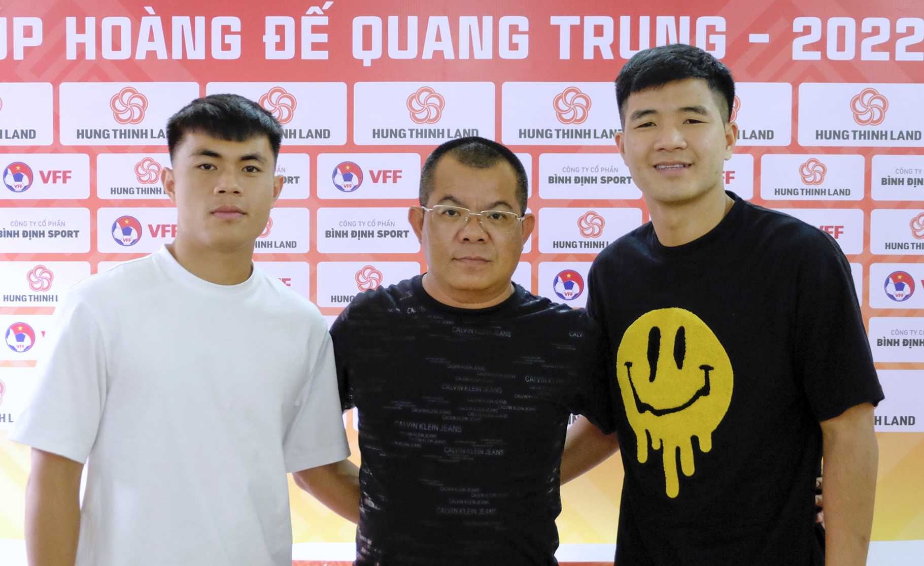 Duc Chinh, Hoang Anh quy tu ve CLB Binh Dinh hinh anh