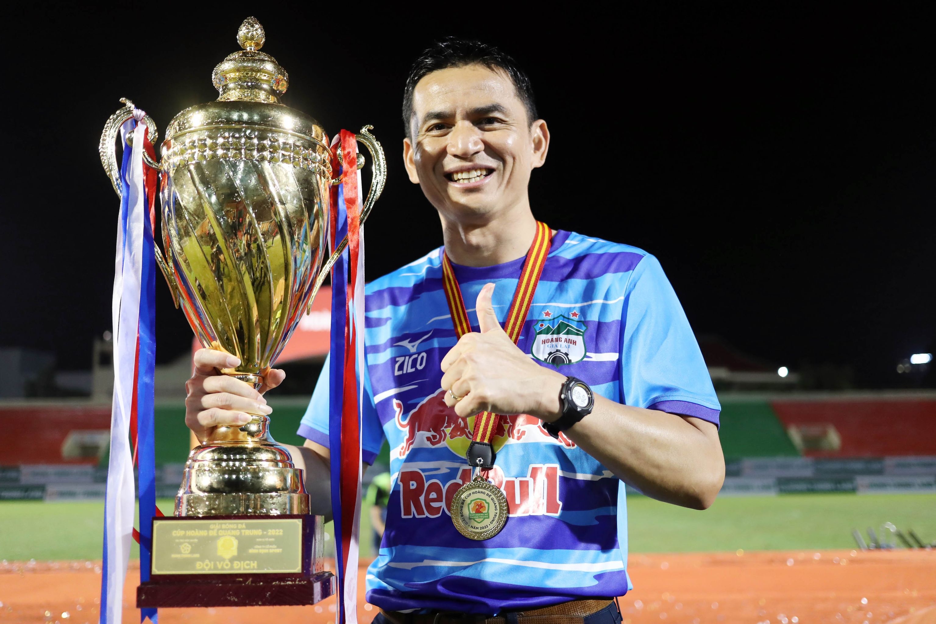 hagl vo dich cung kiatisuk anh 9