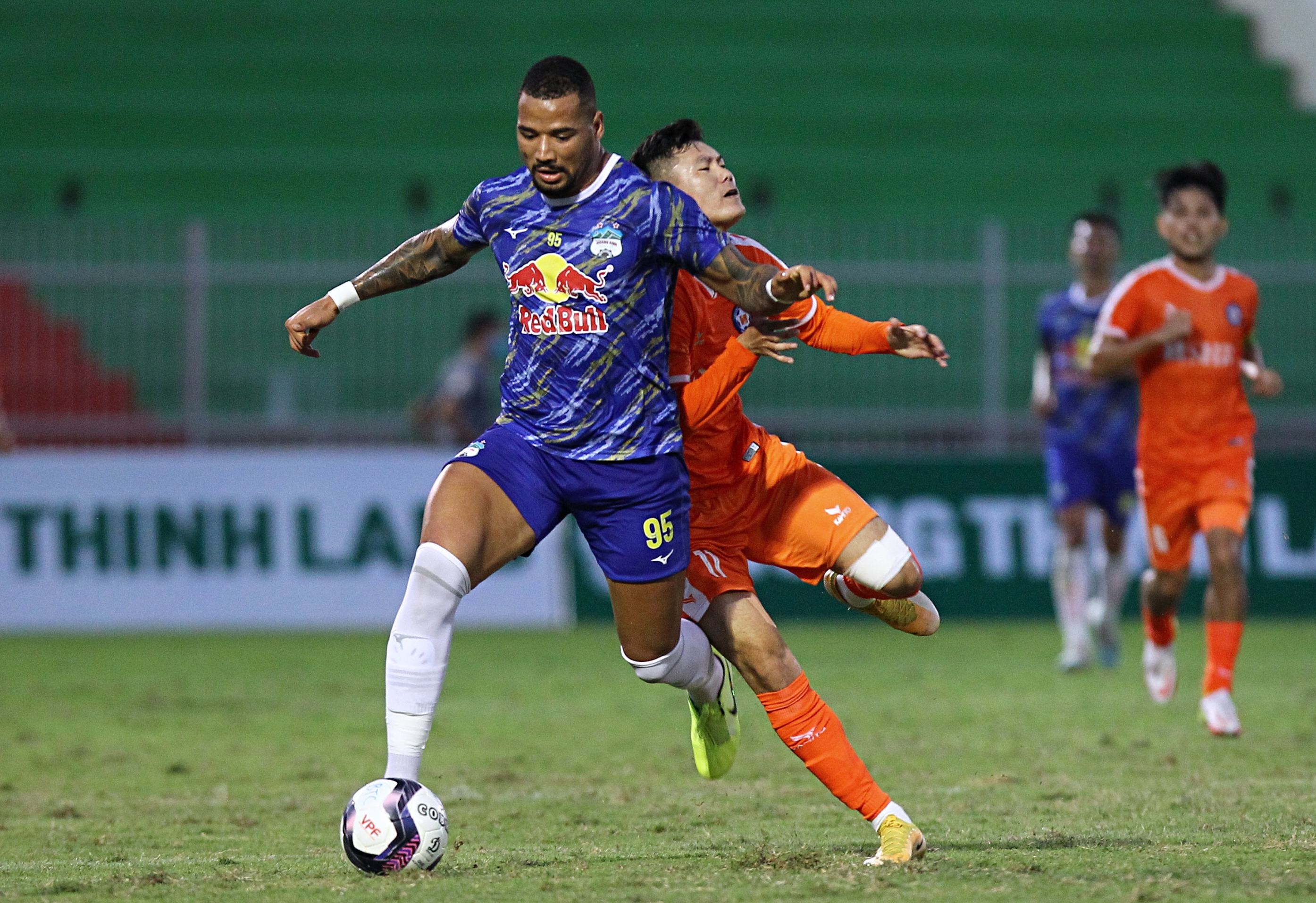 kha nang nhin nguoi cua Kiatisuk anh 2